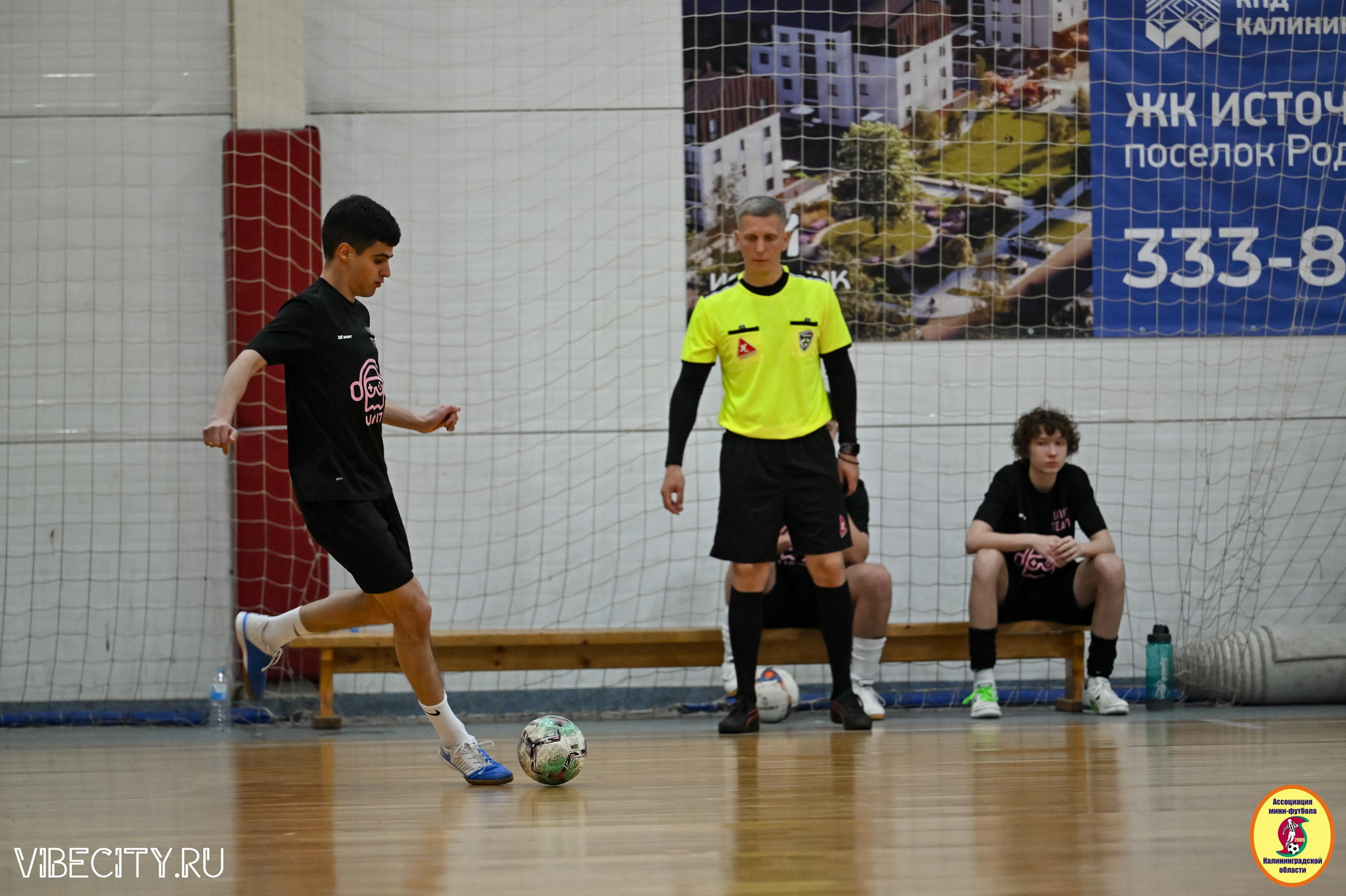 8 тур Корпоративной Бизнес-Лиги по футзалу. VIBECITY.RU Вайб Сити Ру Фоторепортажи Фотоотчеты Калининград