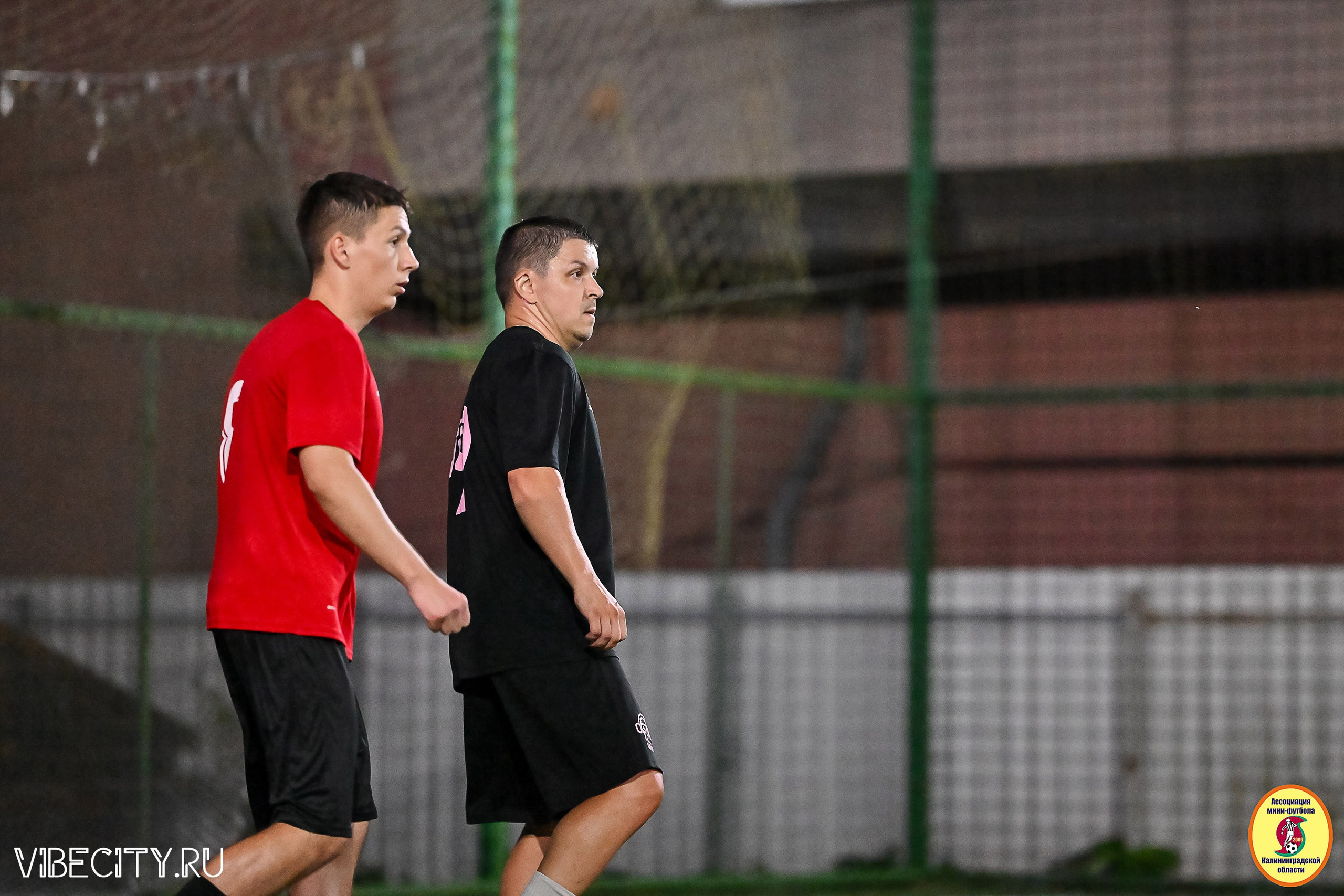 ФИНАЛЬНЫЕ ИГРЫ КУБКА МИНИ-ФУТБОЛЬНОЙ ЛИГИ И КУБКА КОРПОРАТИВНОЙ МФЛ 2025. VIBECITY.RU Вайб Сити Ру Фоторепортажи Фотоотчеты Калининград