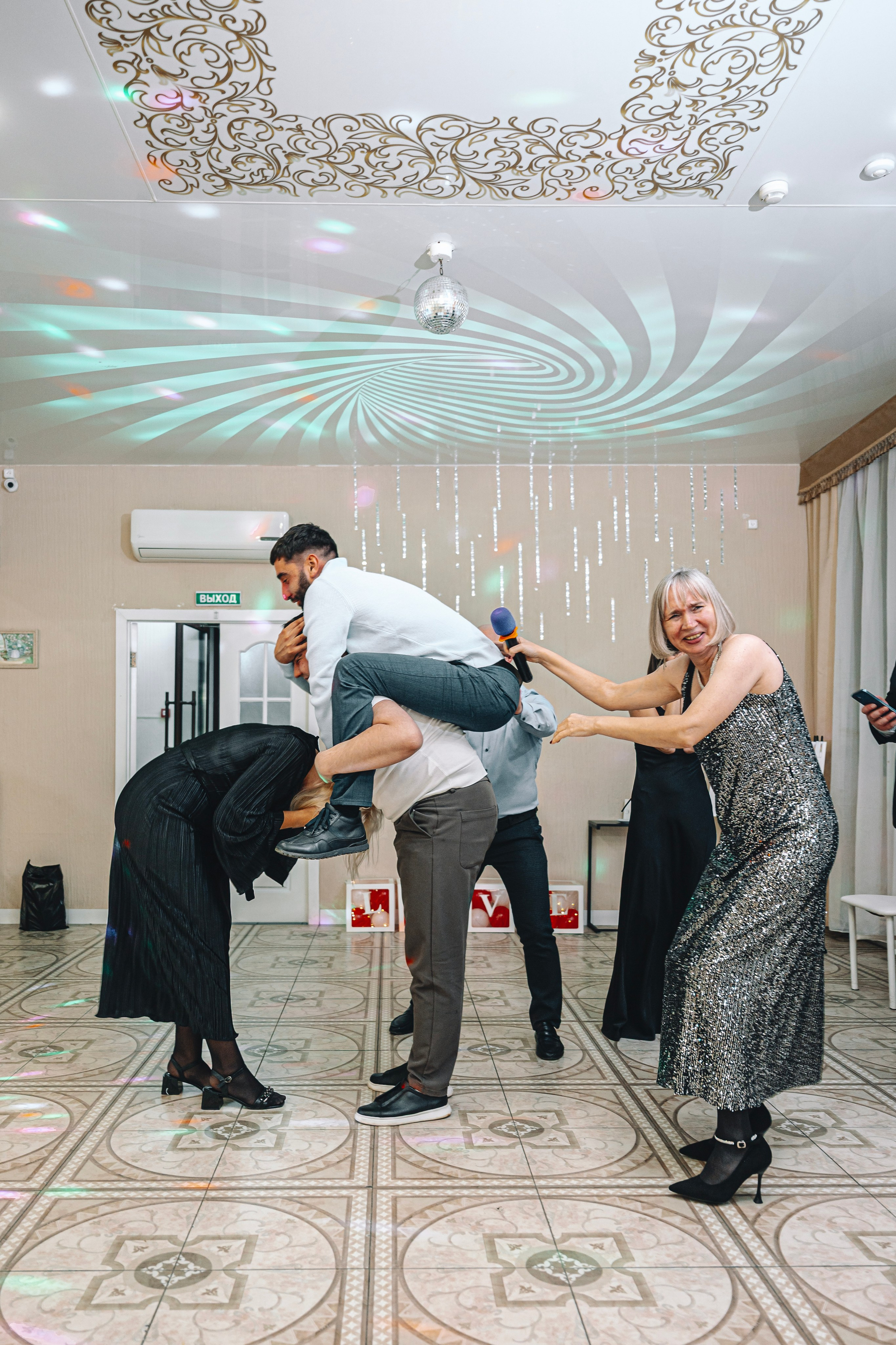 Вячеслав + Виктория. Венчание, свадебное торжество.г.Зеленодольск. Свадебный фотограф в Казани, и Зеленодольске Радик Мухаметов