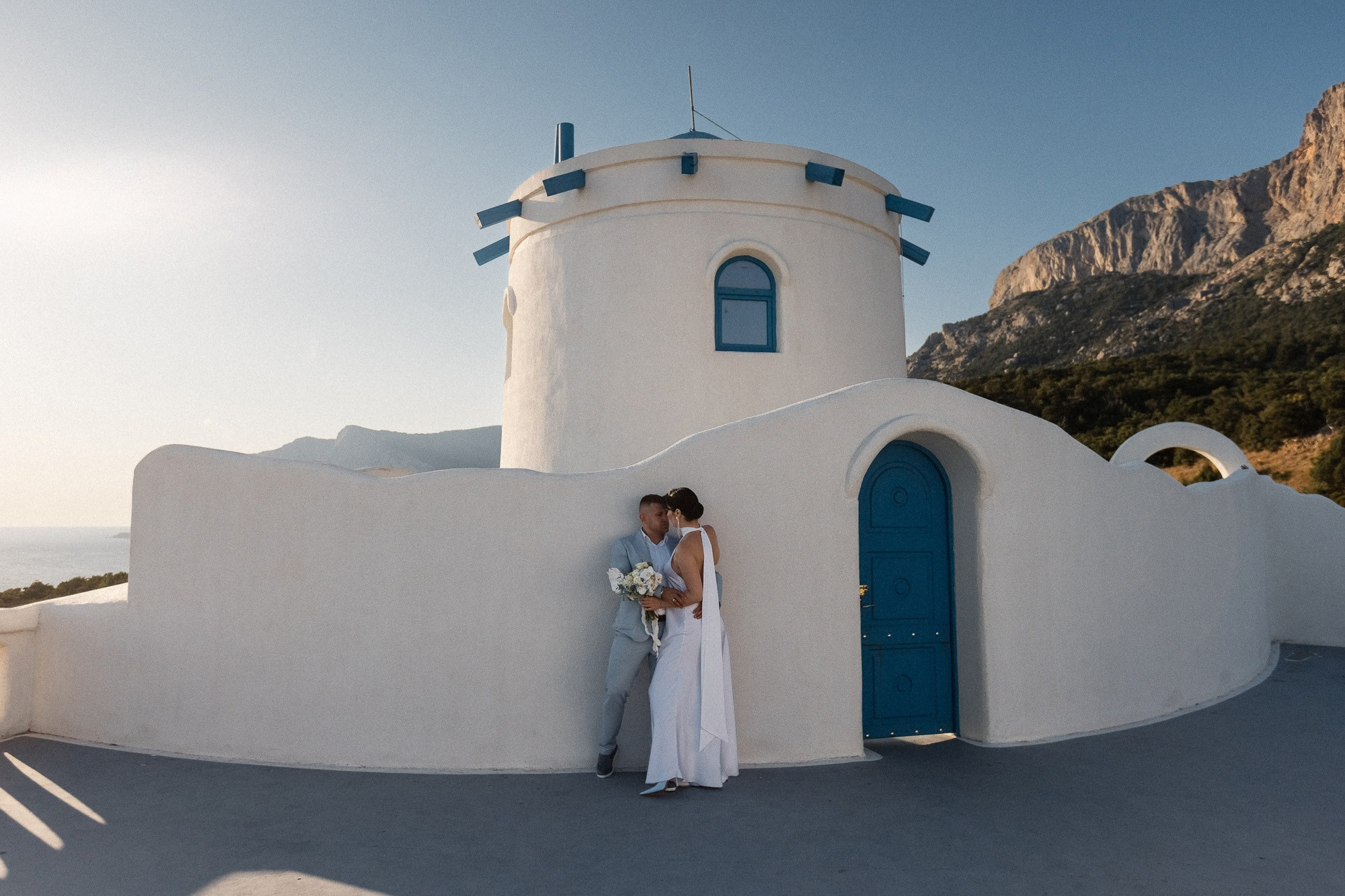 Женя и Катя — свадьба для двоих на Крымском Санторини. Свадебный фотограф, фотосъемка в Крыму, Севастополе, Симферополе, Ялте