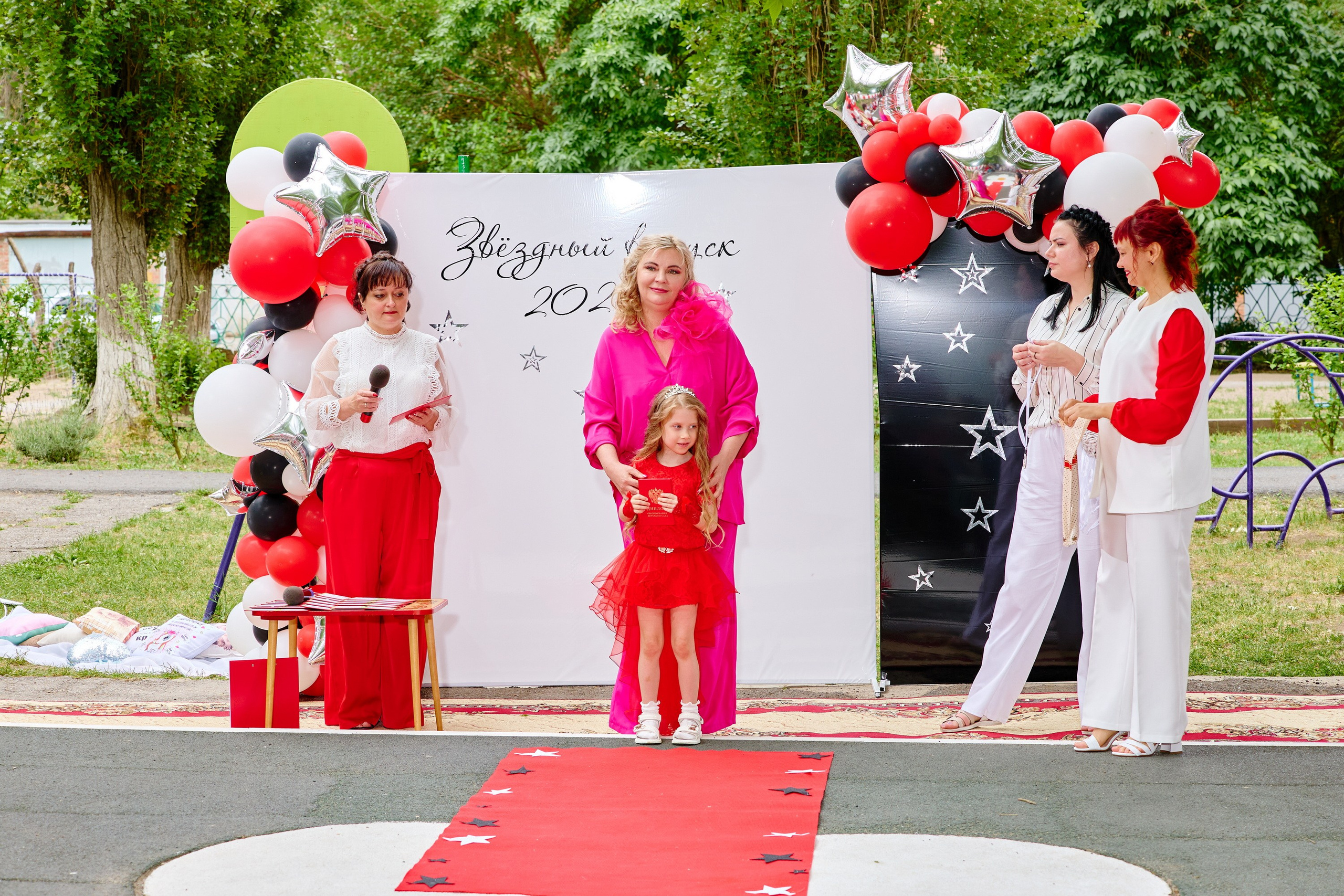 Выпускной 45 сад. Фотограф Выпускные альбомы Таганрог Сергей Коробченко