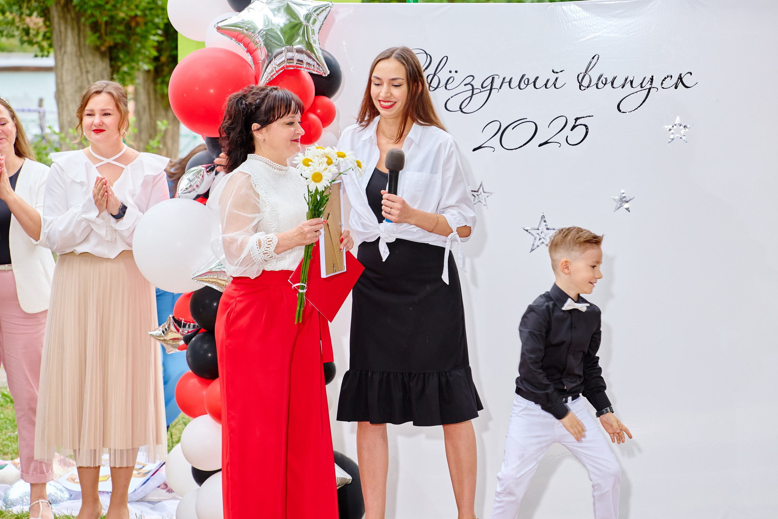 Выпускной 45 сад. Фотограф Выпускные альбомы Таганрог Сергей Коробченко