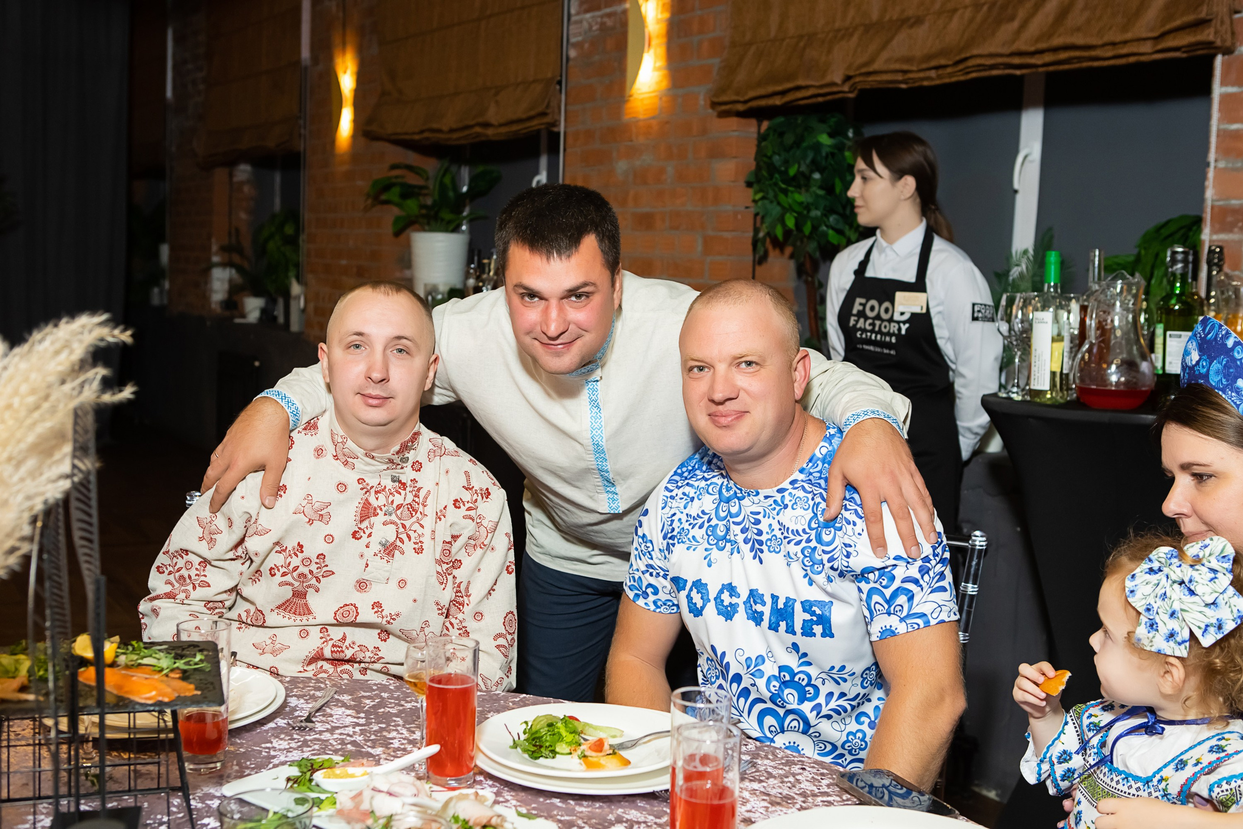 День Рождения в Food Factory. Репортажный и семейный фотограф в Новосибирске Елена Каменева