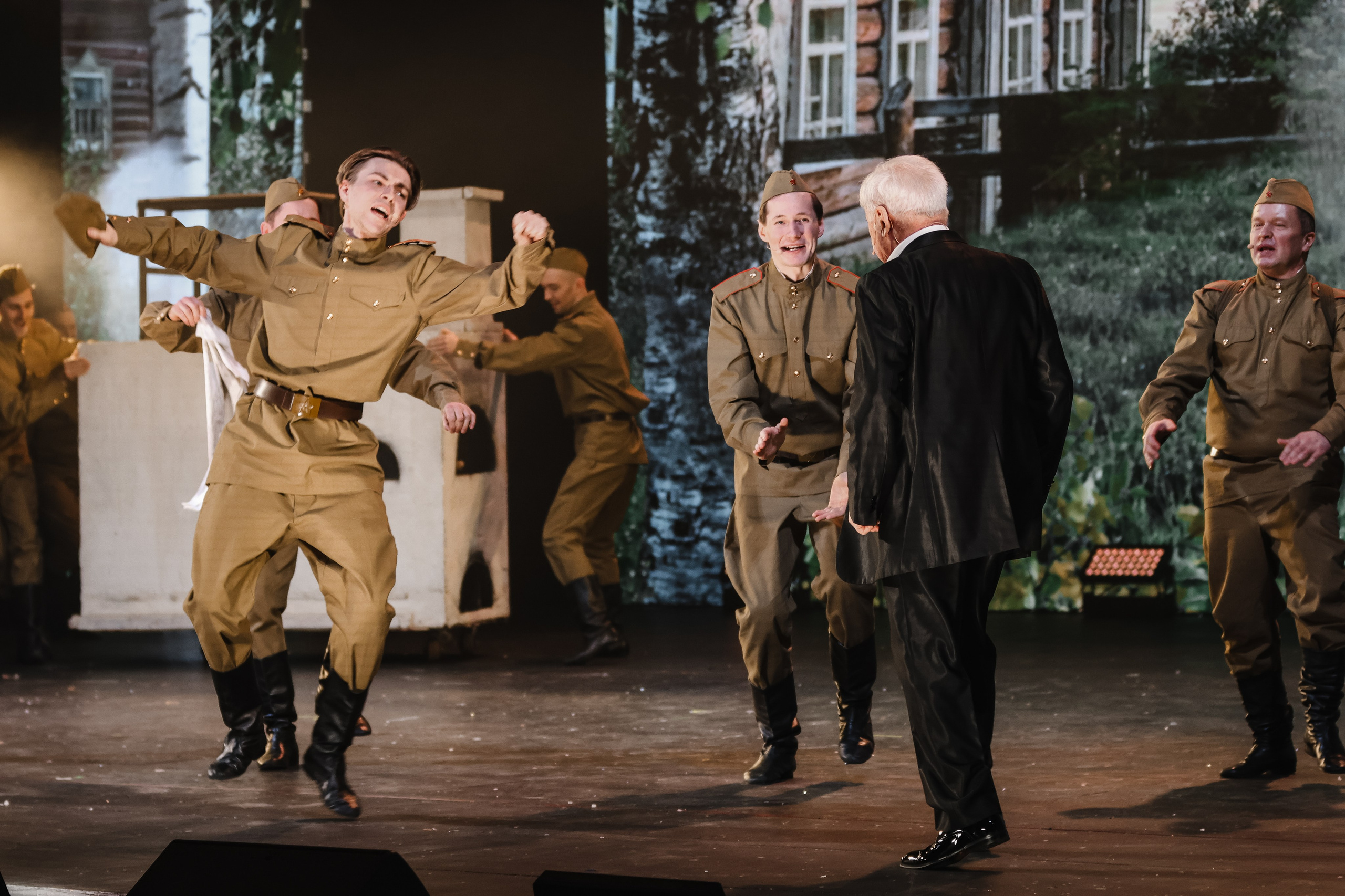 Василий Теркин, театр «Русская песня». Фотограф Ольга Махалова — Санкт-Петербург, Москва, Нижний Новгород