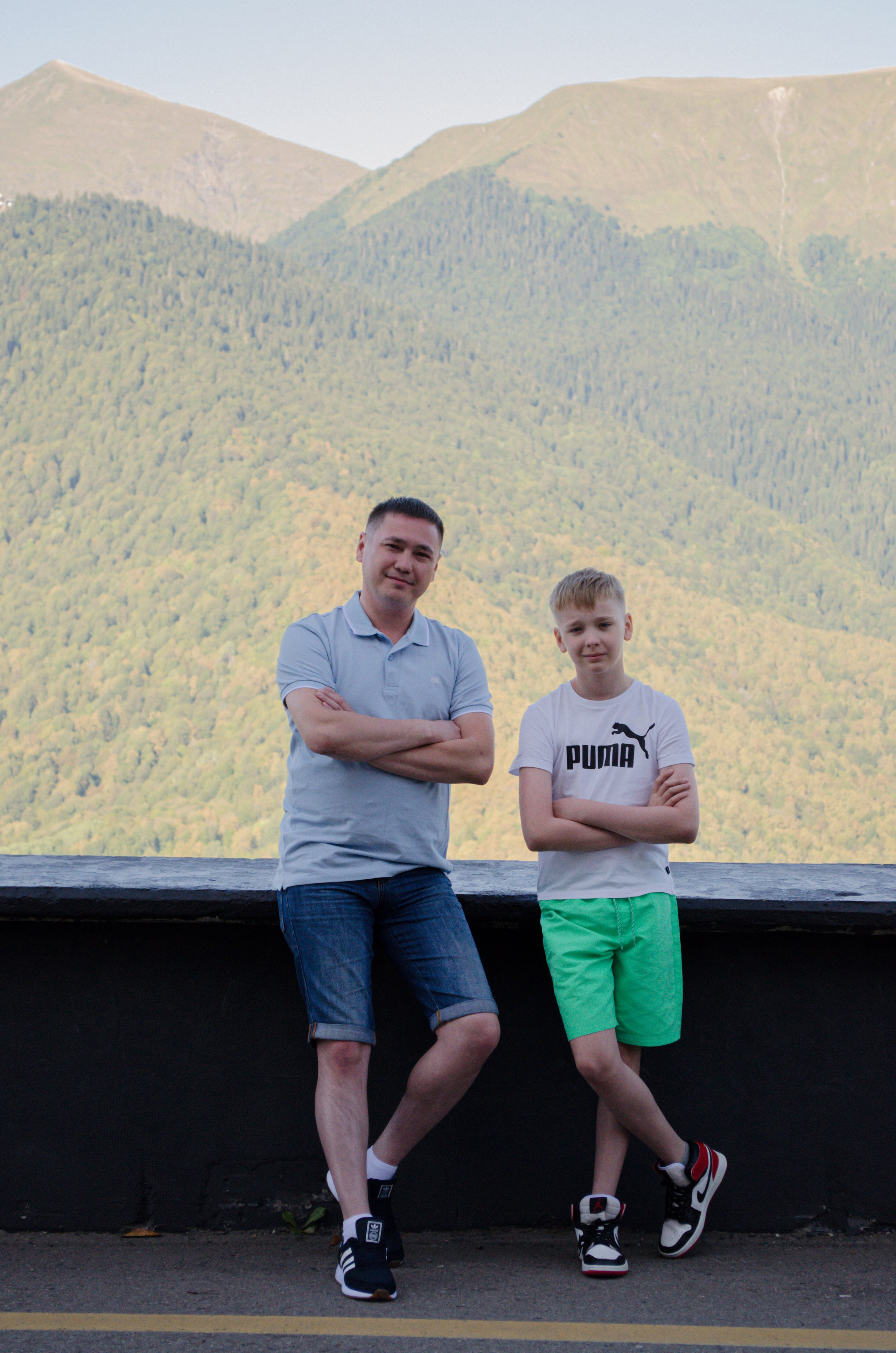 Папа и сын. Фотограф