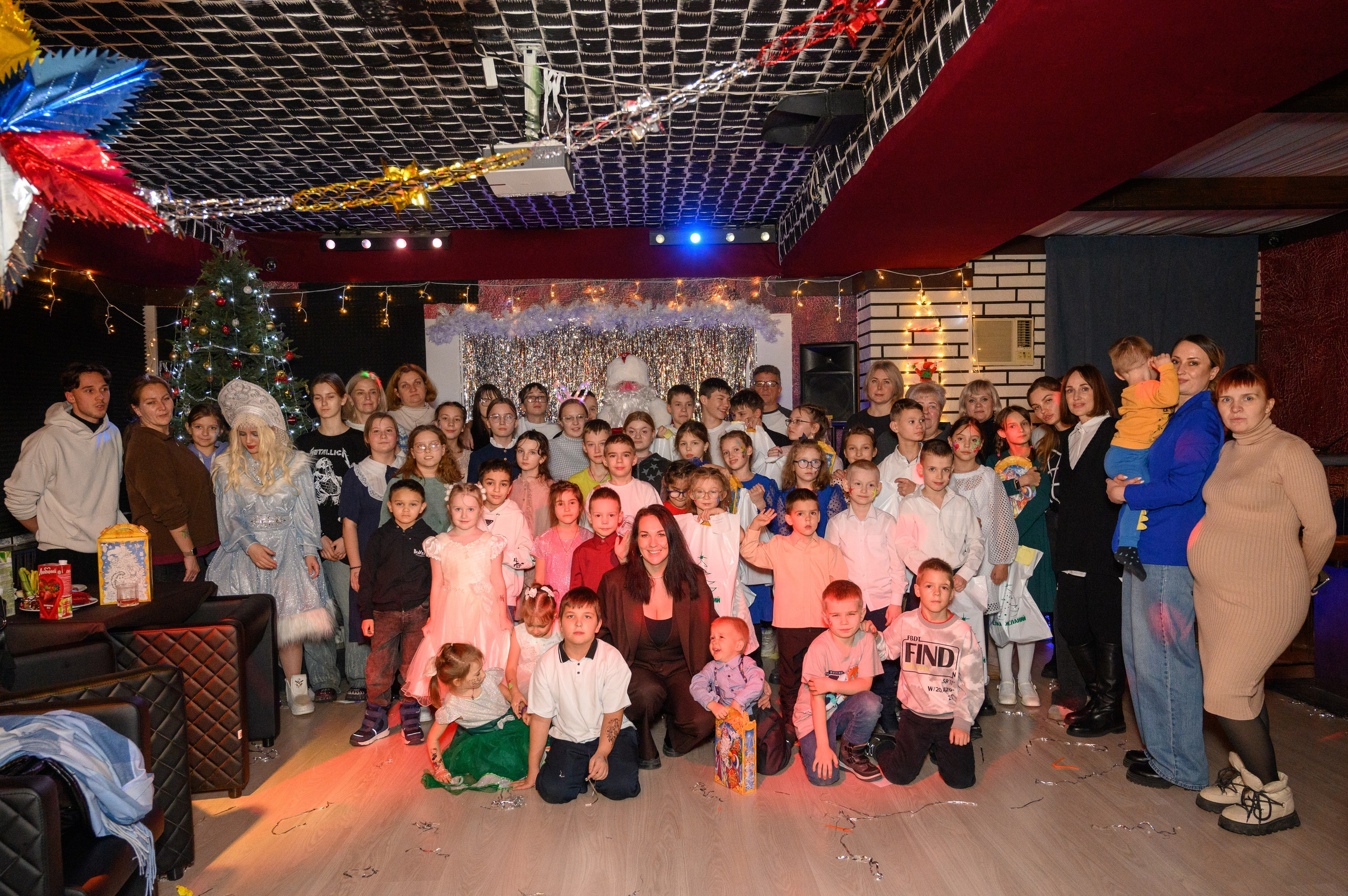 Новый год (дети-сироты). Семейный фотограф Казакова Дарья