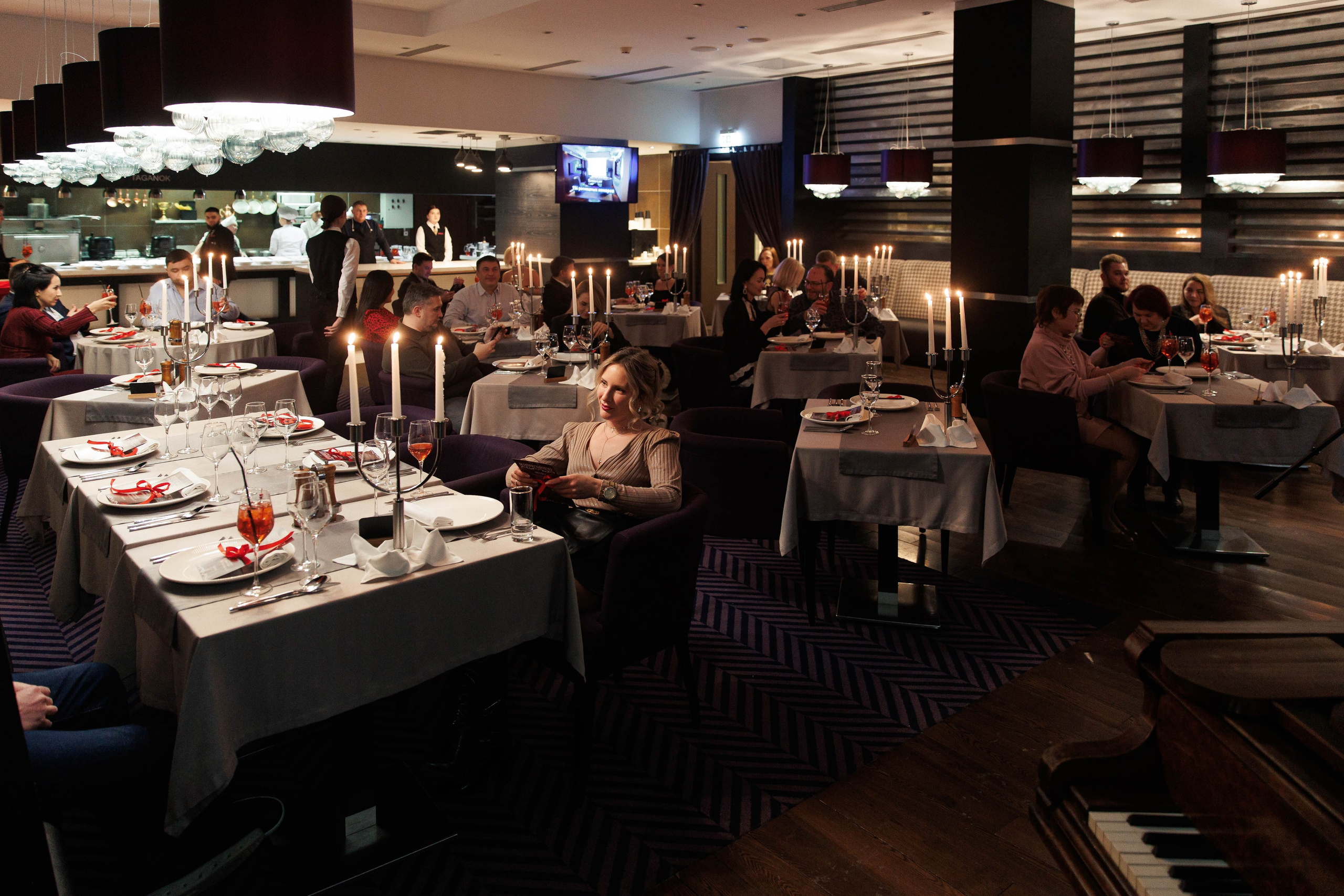 Поэтический вечер в ресторане Novum. Репортажный и свадебный фотограф в Уфе Павел Кожевников