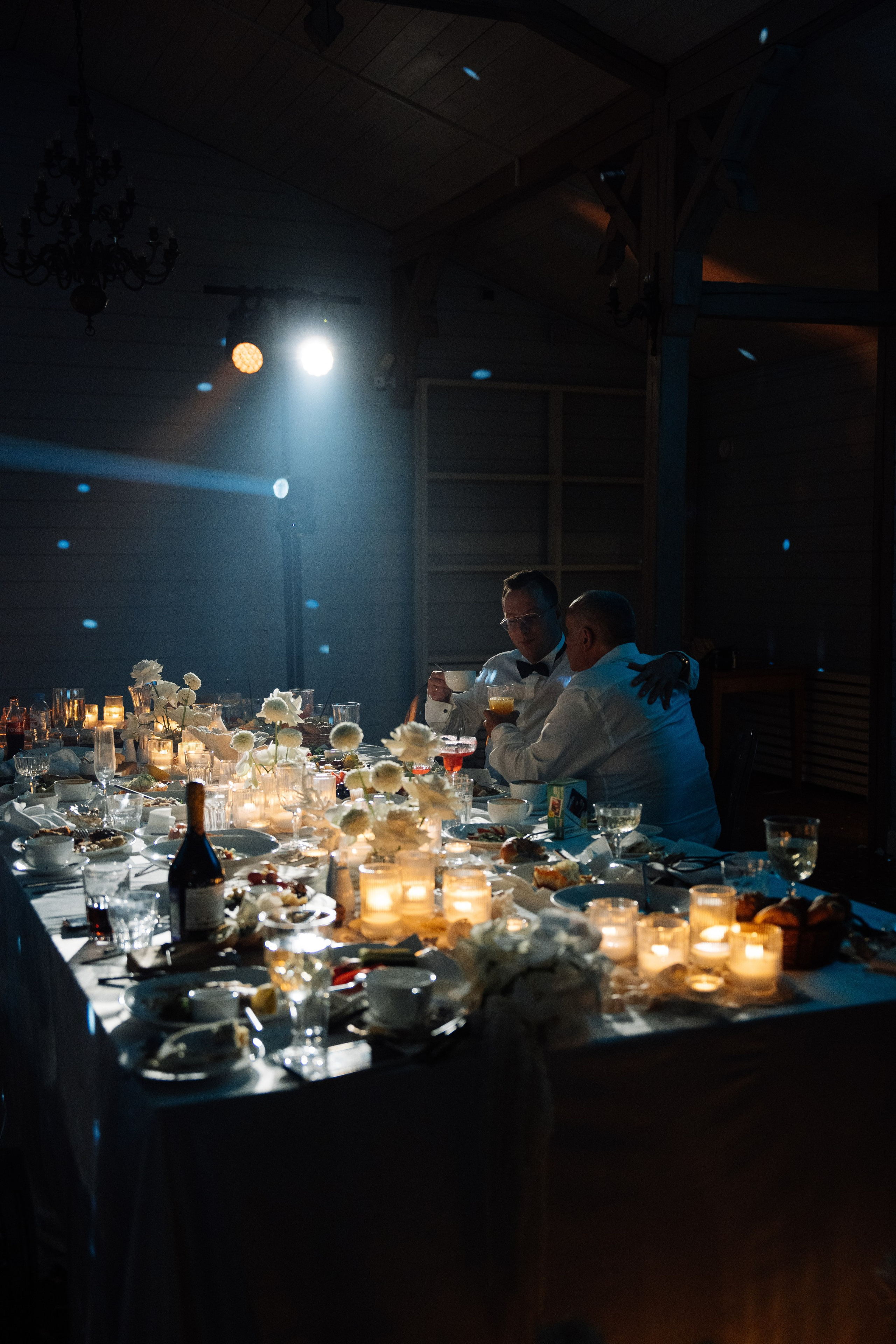 Свадьба в русской рыбалке. Свадебный фотограф организатор в Санкт-Петербурге Ассоль Опарина