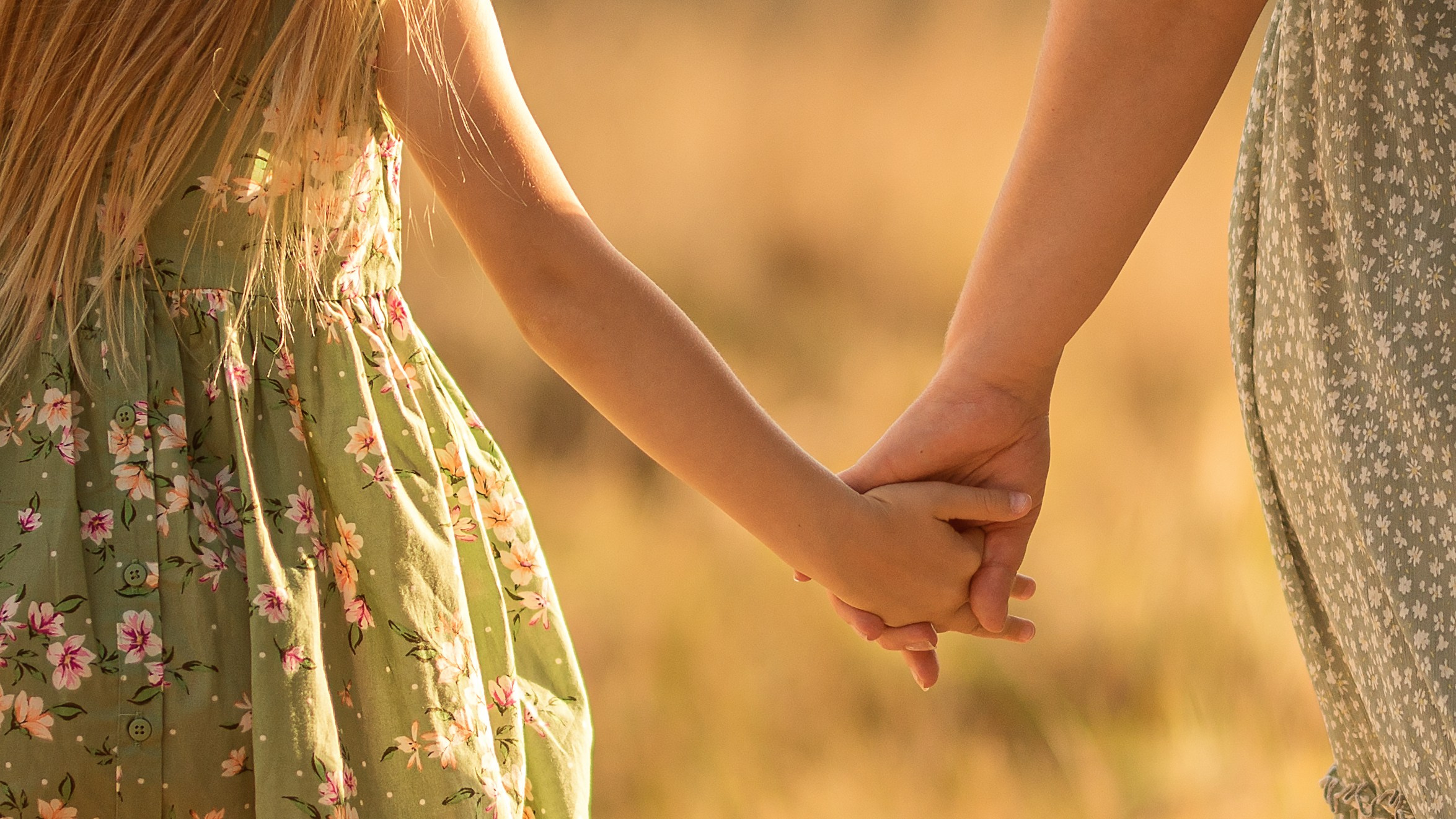 Анна и София. Фотограф Таинств Крещения и Венчания в г. Курске