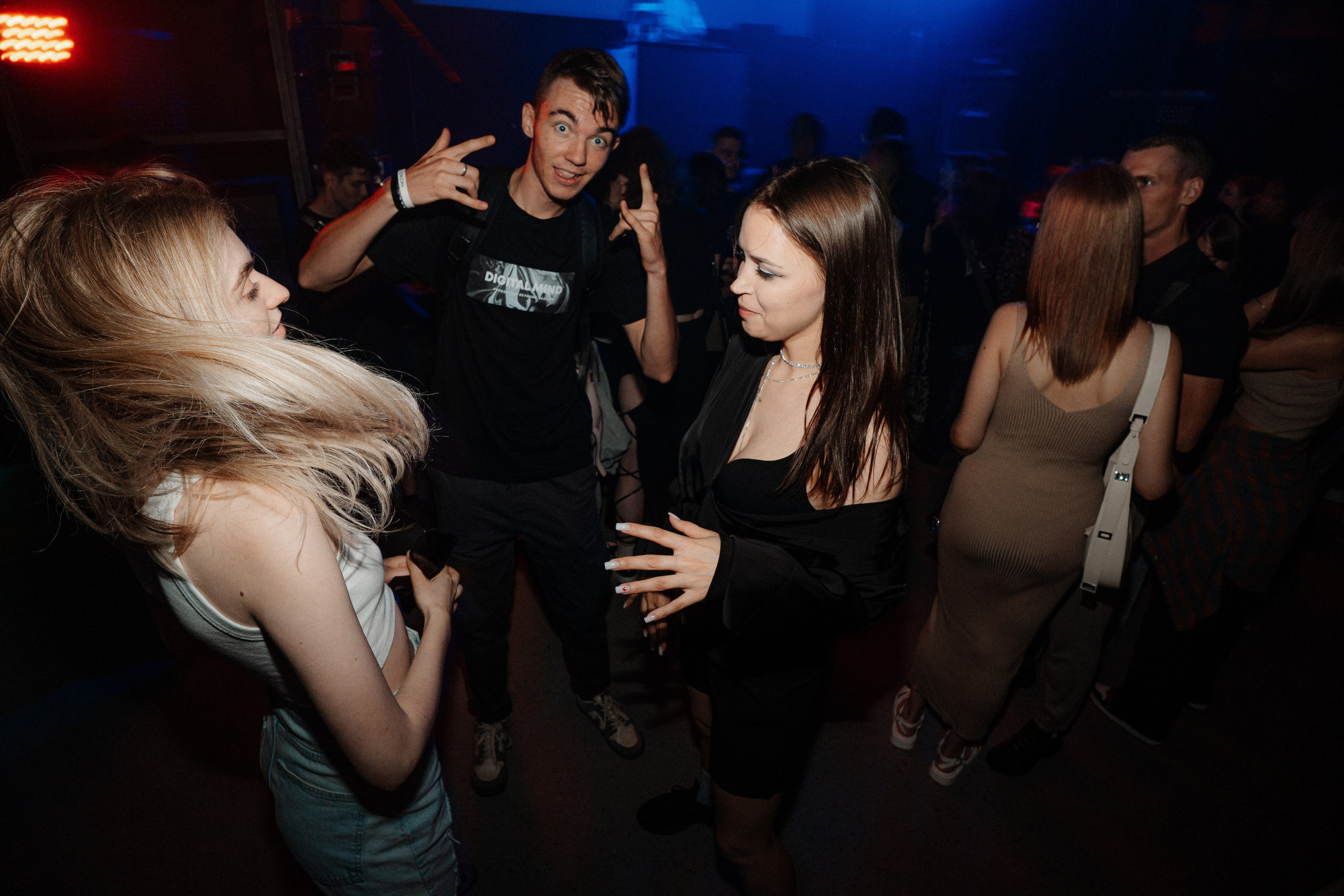 F0lk | 26.07.24 | Ласточка