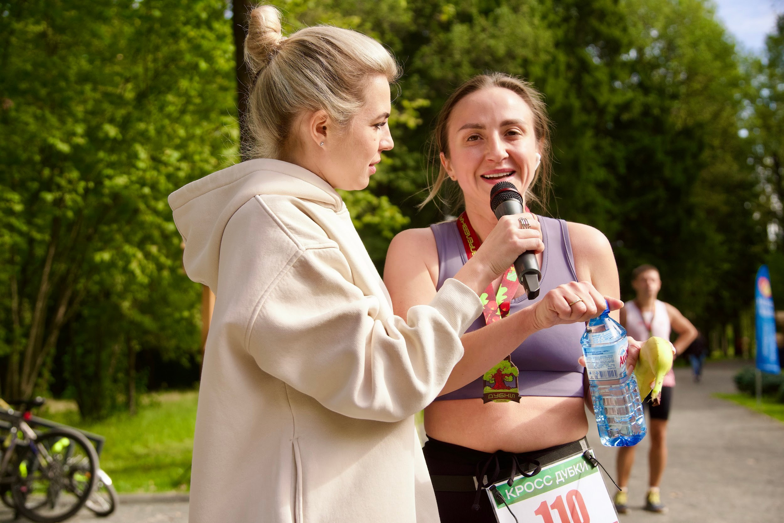 Забег в парке «Дубки». Кафе «БЕЛКА НАШЕПТАЛА». Ну оооочень концептуальное кафе