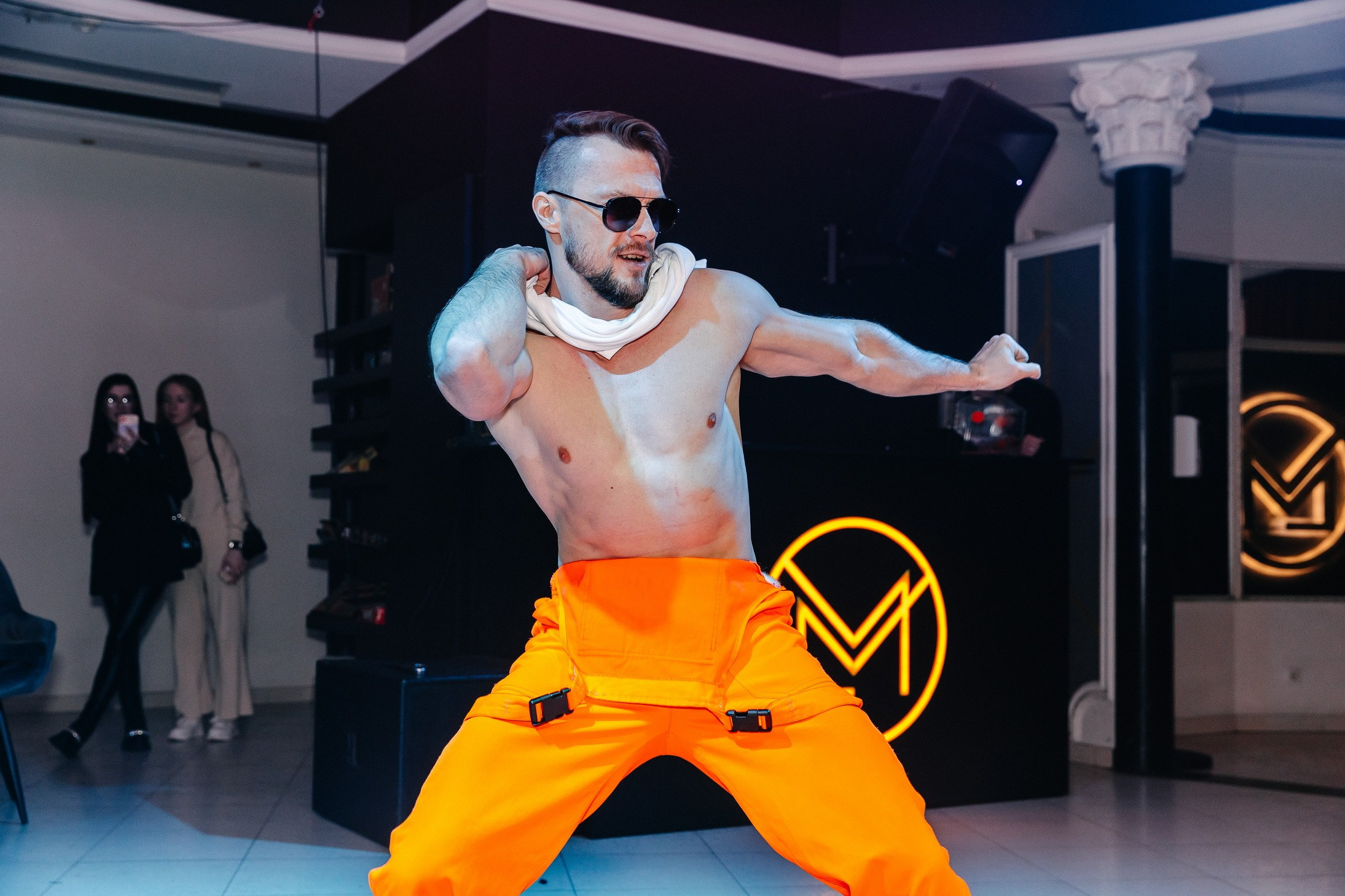 8 марта в лаунж-баре Major 2024. Свадебный, семейный и детский фотограф в Калининграде Елена Кравцова