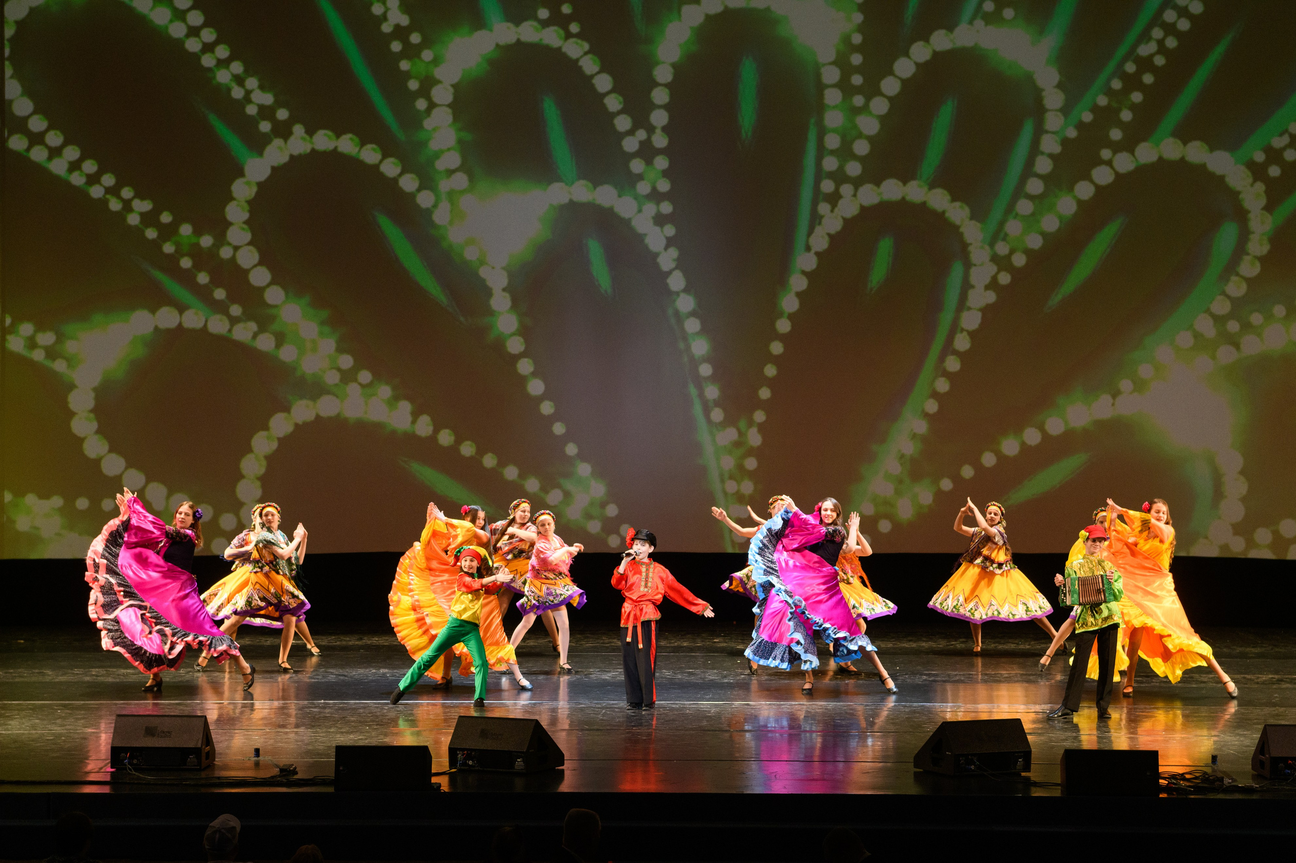 23 апреля, часть 2, БКЗ Октябрьский, г. Санкт-Петербург. Золотое яблочко