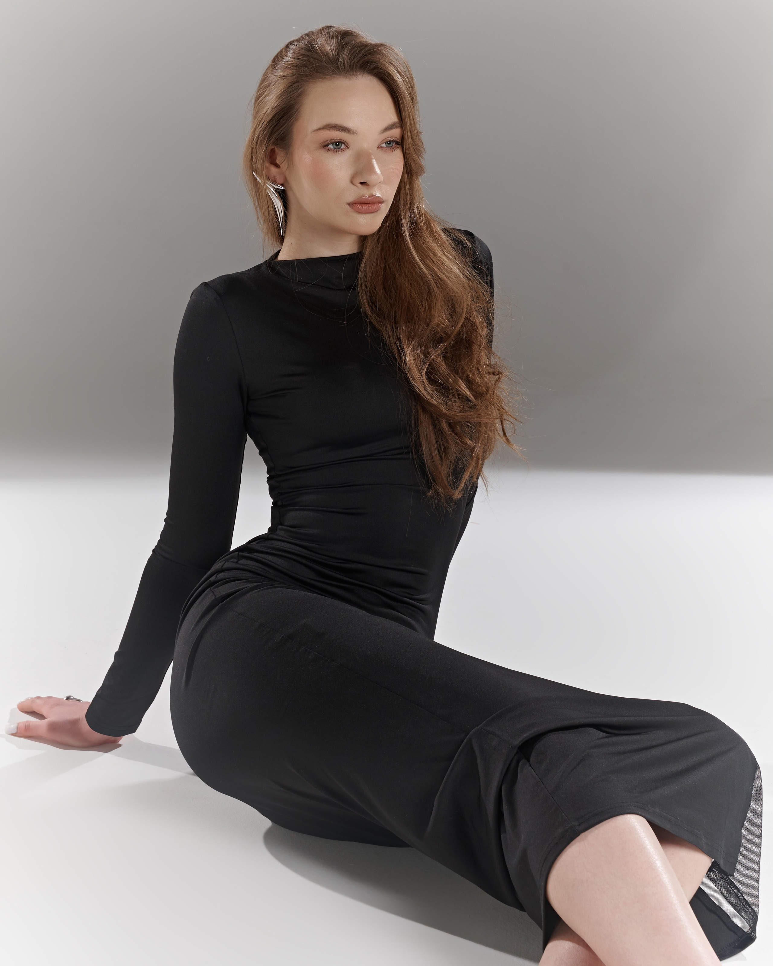 Индивидуальная женская фотосессия с искусственным светом