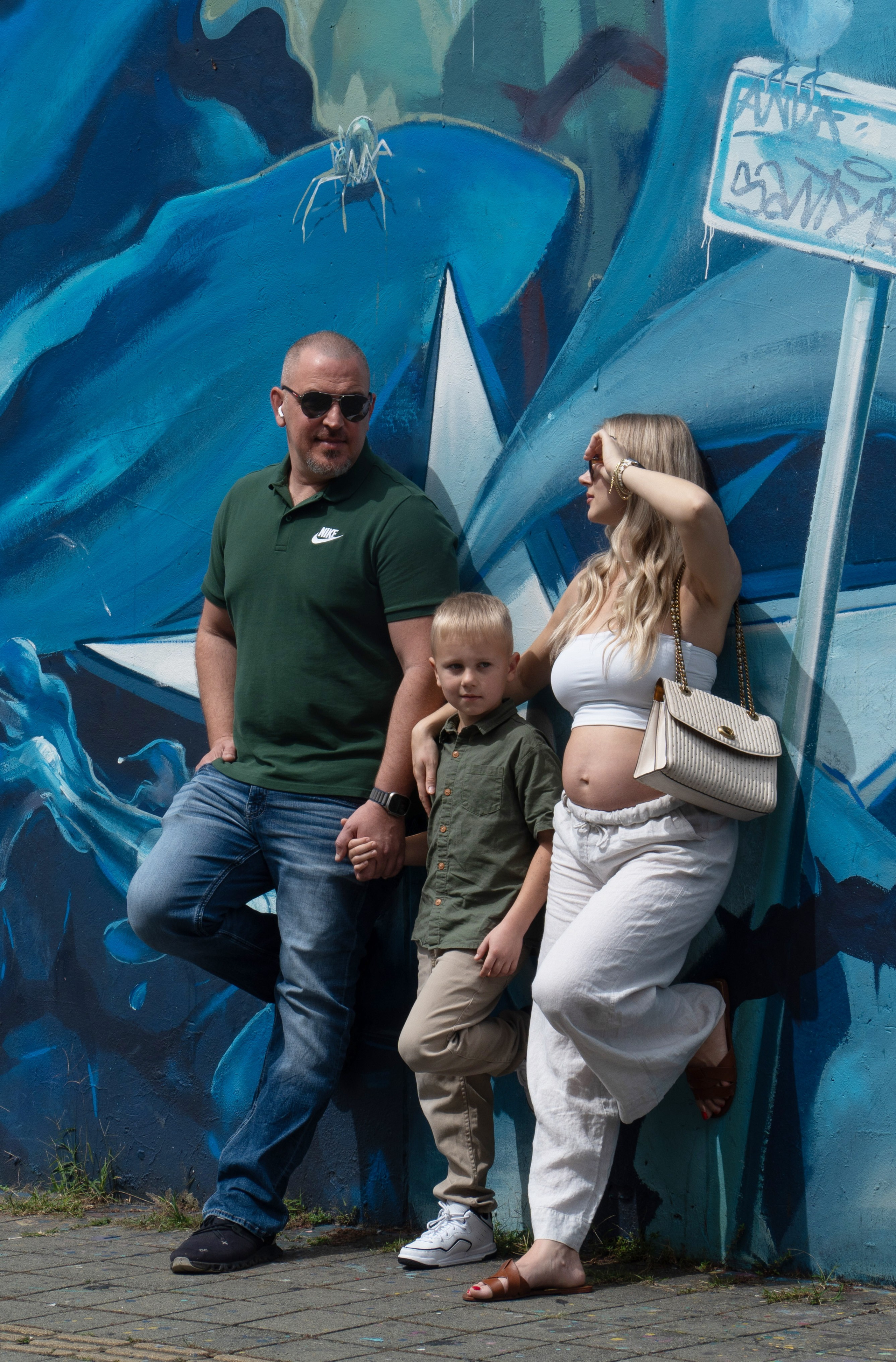 Sasha y «la familia / and the family». Wedding Photographer in Barcelona and Medellin