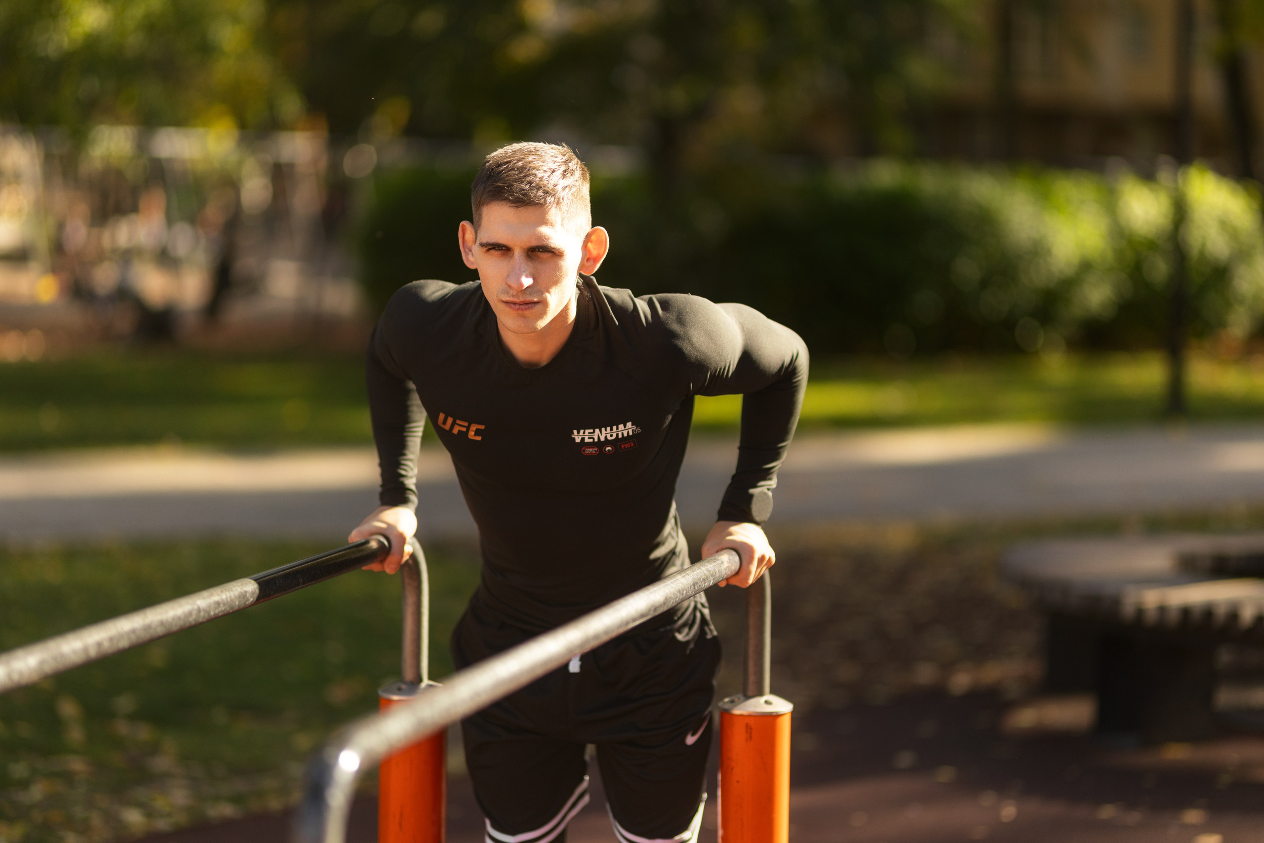 Фотосет на спортплощадке с Владом для контента. Дмитрий Шульгин, портретный фотограф в Воронеже