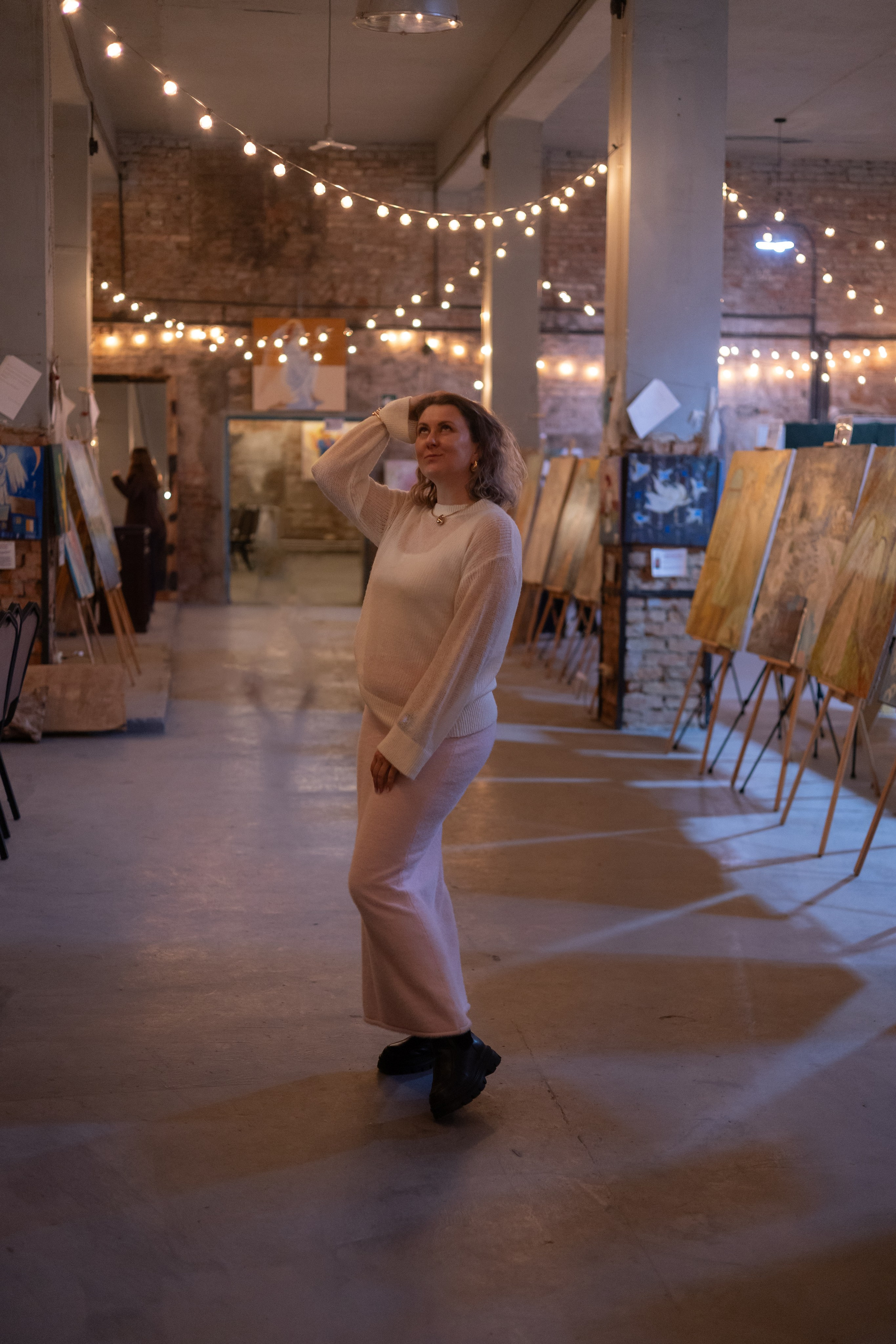 Выставка «АНГЕЛЫ МИРА». Фотограф Красноярск съемки лавстори, фотосессия в студии, портретная съемка, творческие фотосессии