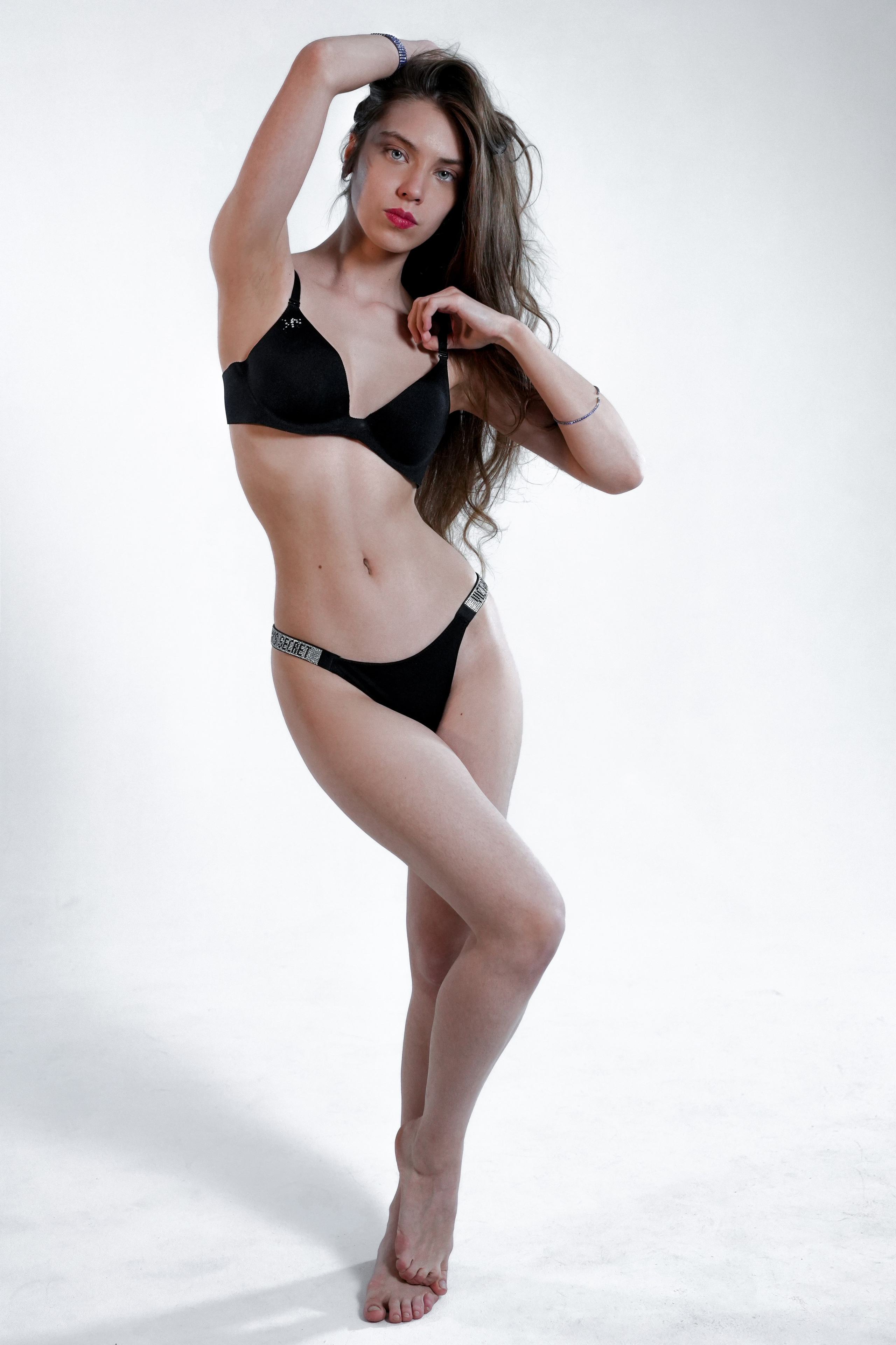 Коммерция SSm. Костюмер, художник кино и телевидения в спб