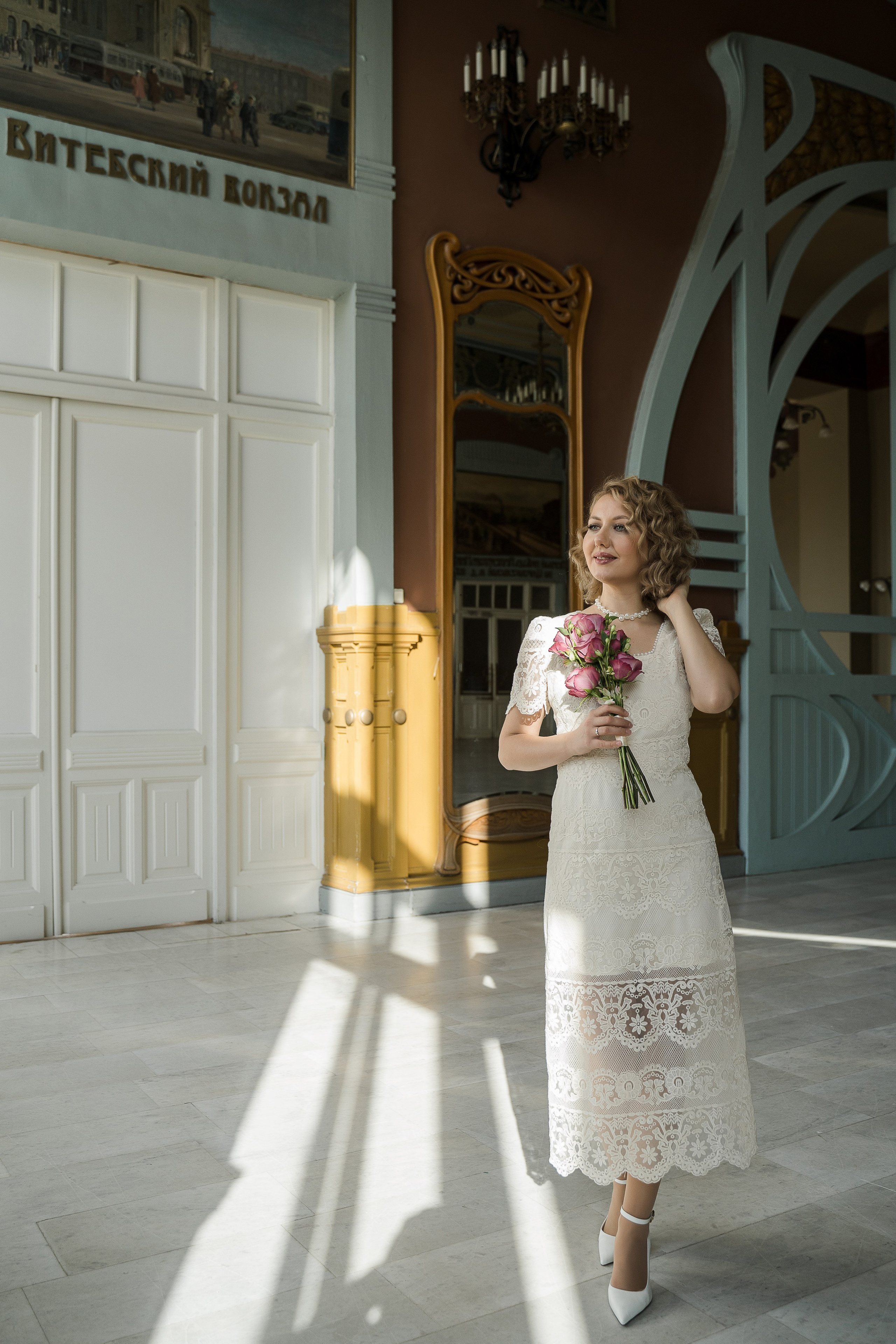 Свадебная фотосессия на Витебском вокзале. Свадебный и семейный фотограф в Пушкине и Санкт-Петербурге Мария Филиппова