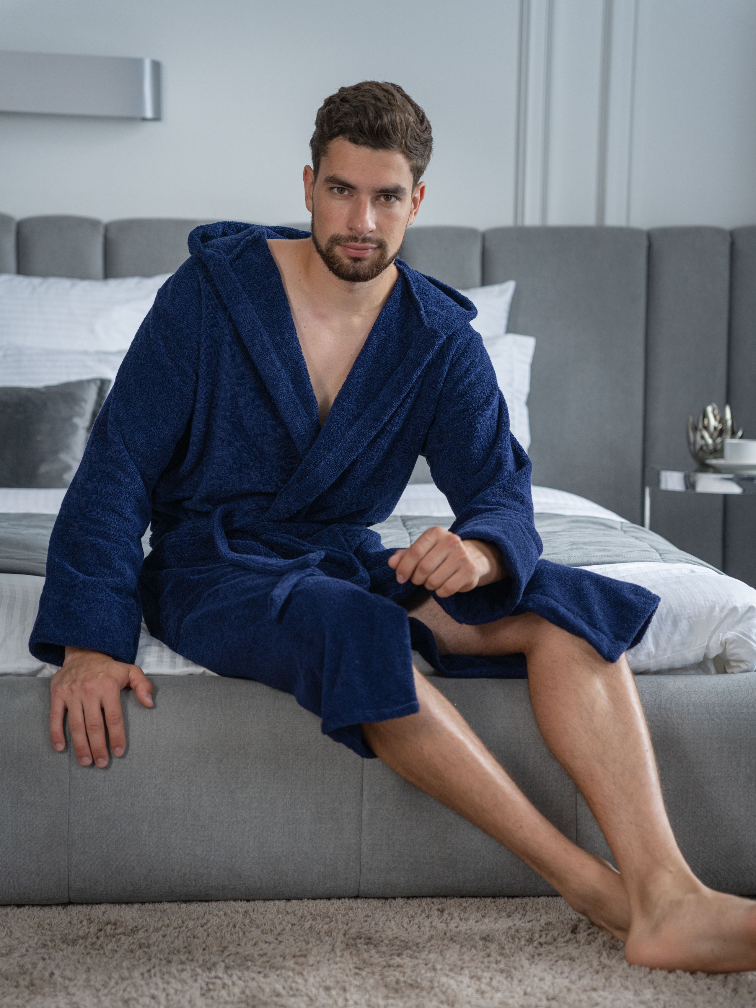 Выездная модельная съемка в студии, для маркетплейсов, товар халат. Олейник Денис — предметный фотограф, фотограф для маркетплейсов в Казани