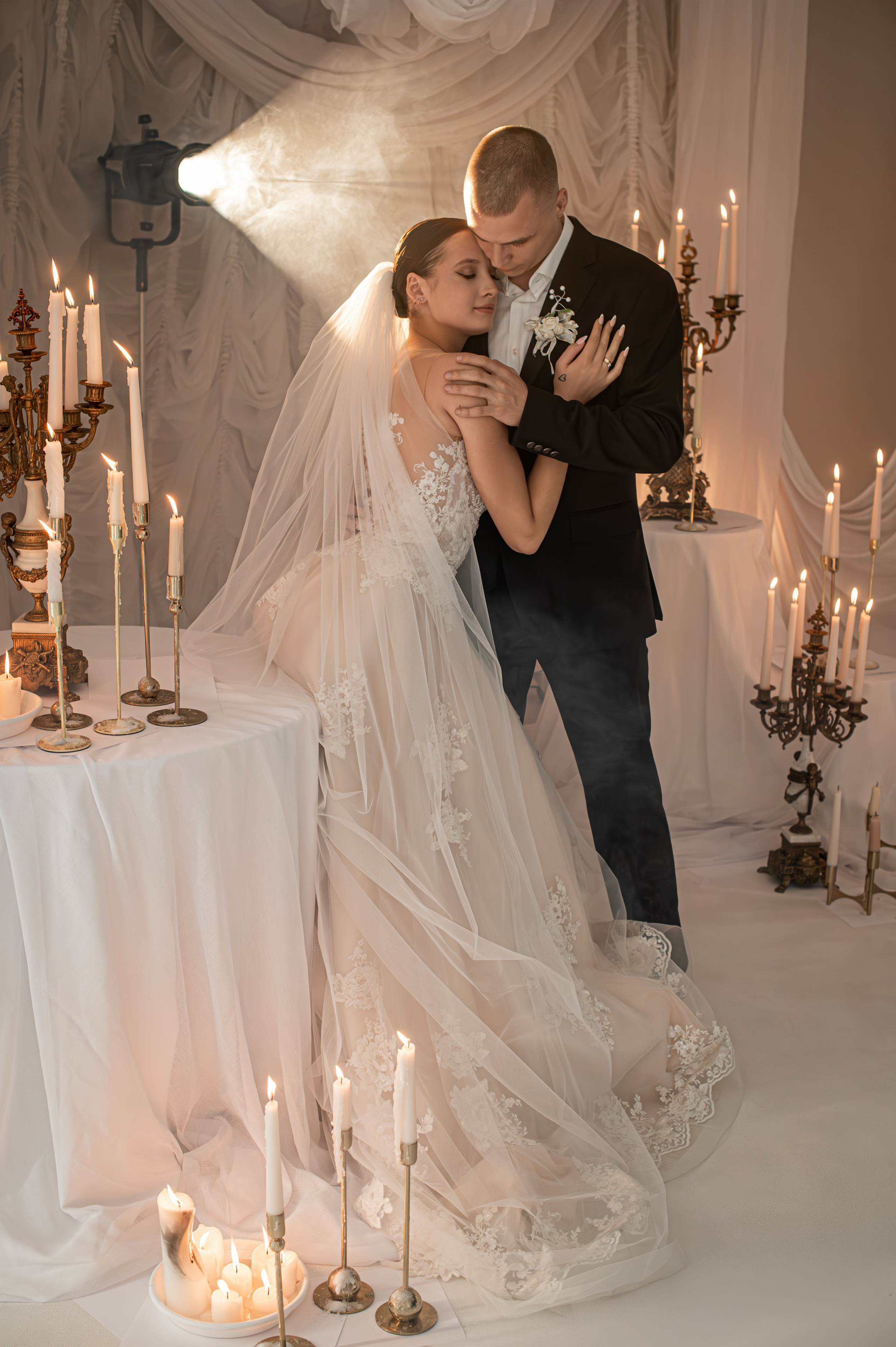 Съемка в студии, гостинице. Семейный и свадебный фотограф в Донецке Донская Анастасия