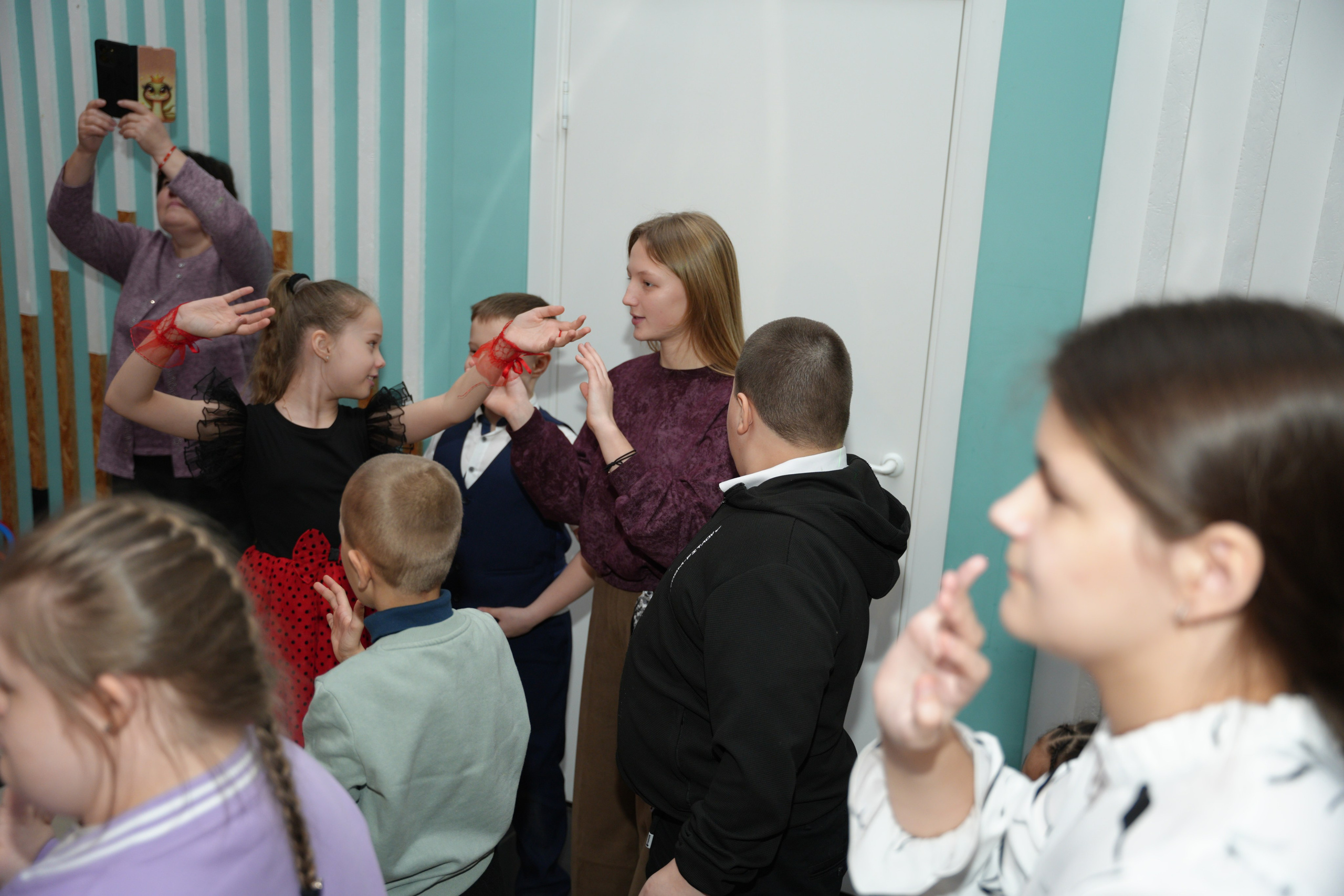 Социально —благотворительная акция «Ты в этом мире не один», посвященная Международному дню инвалидов. ВЫПУСКНЫЕ АЛЬБОМЫ, Школьный фотограф, семейный и свадебный в Саратове и области Ольга Плаксина