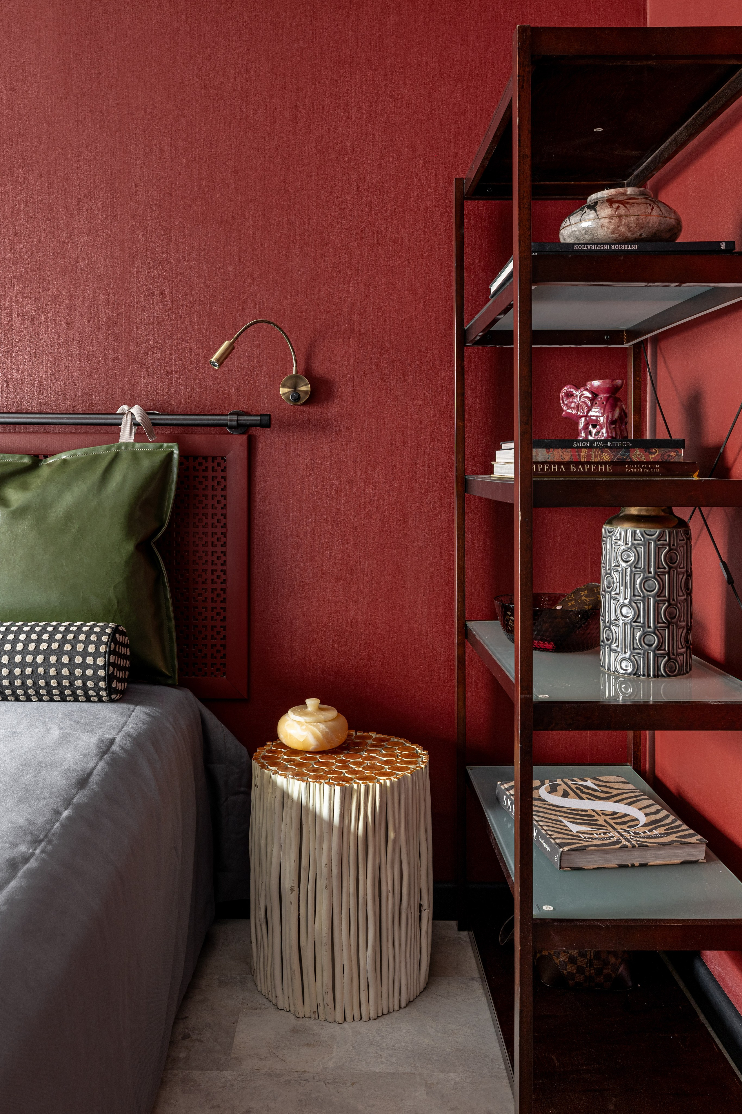 Смелый и яркий проект двухкомнатной квартиры на Шаболовке. Veselinskiy| Интерьерный фотограф | Москва
