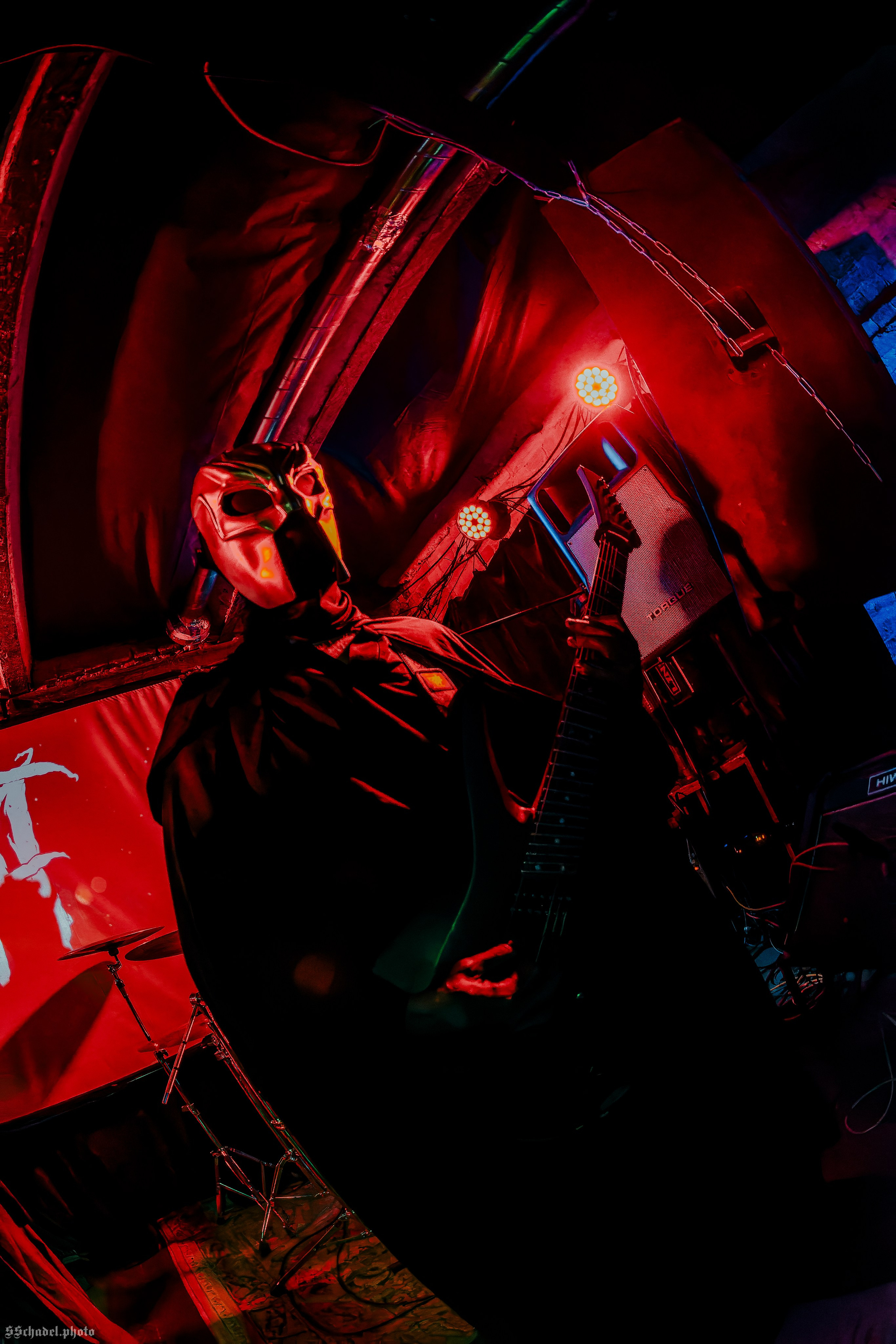ILLA 21.06.26. We will make everything metal!