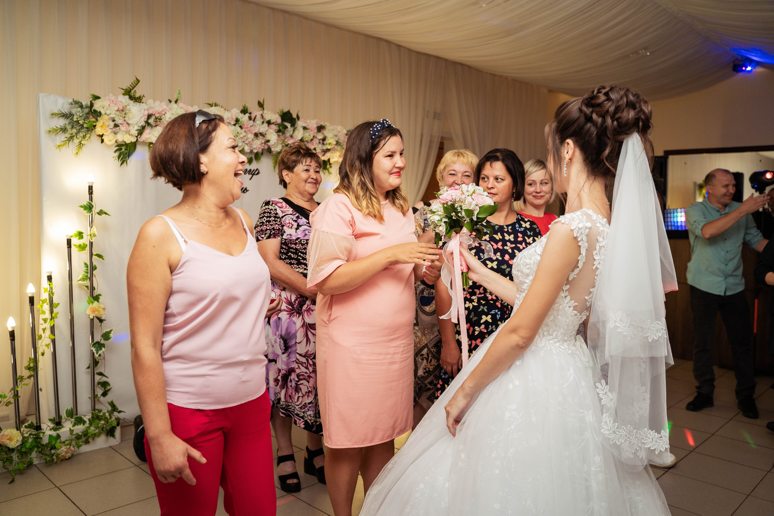 Айгуль и Тагир. Фотограф Губаха Рависа Муллахметова