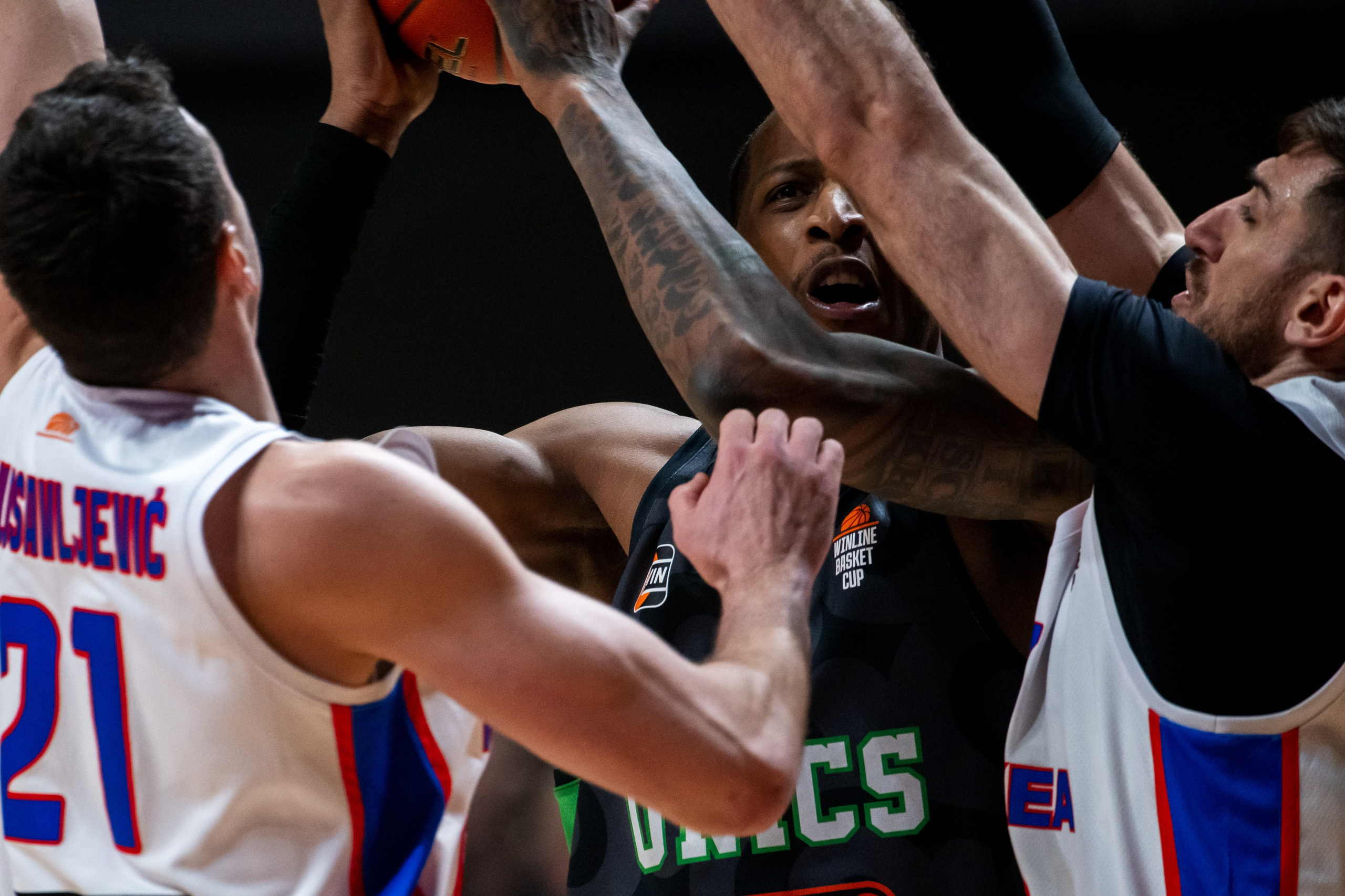 Баскетбольный фотограф. Спортивный и репортажный фотограф в Казани Вячеслав Сатонин