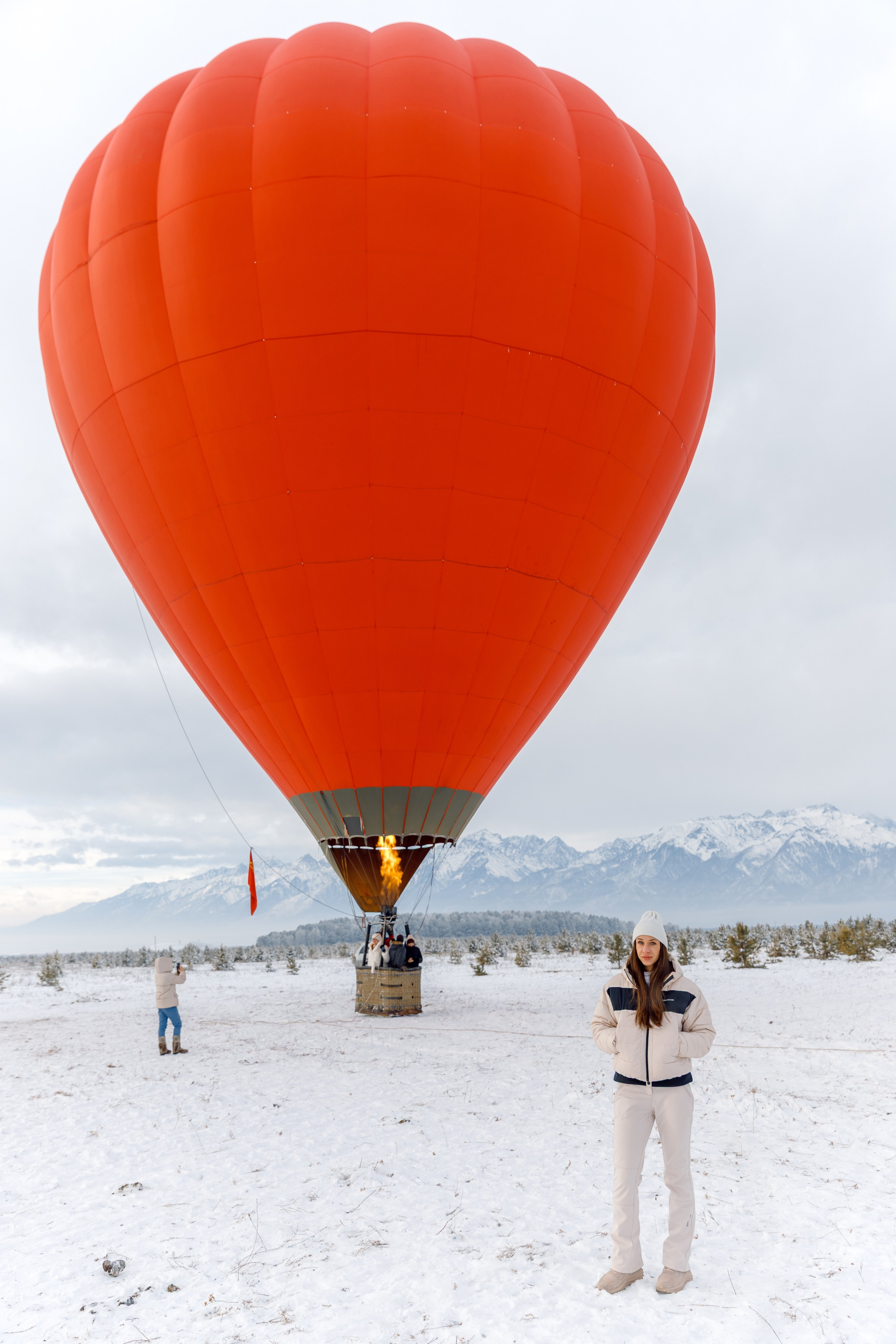 ЯБЛОКИ НА СНЕГУ. Свадебный фотограф Иркутск, репортажный фотограф Иркутск
