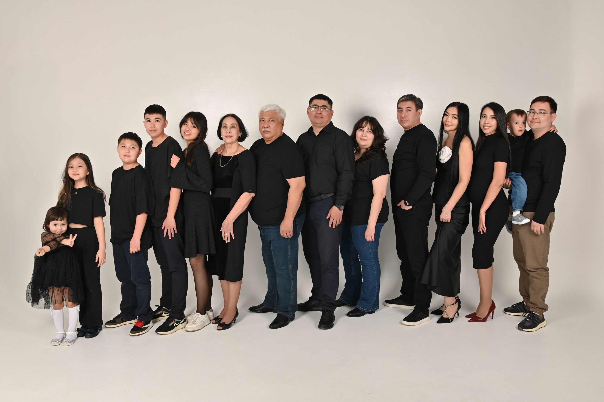 Семейная Акбота. Фотограф Новорожденных и семейный Элла Огай г. Сатпаев