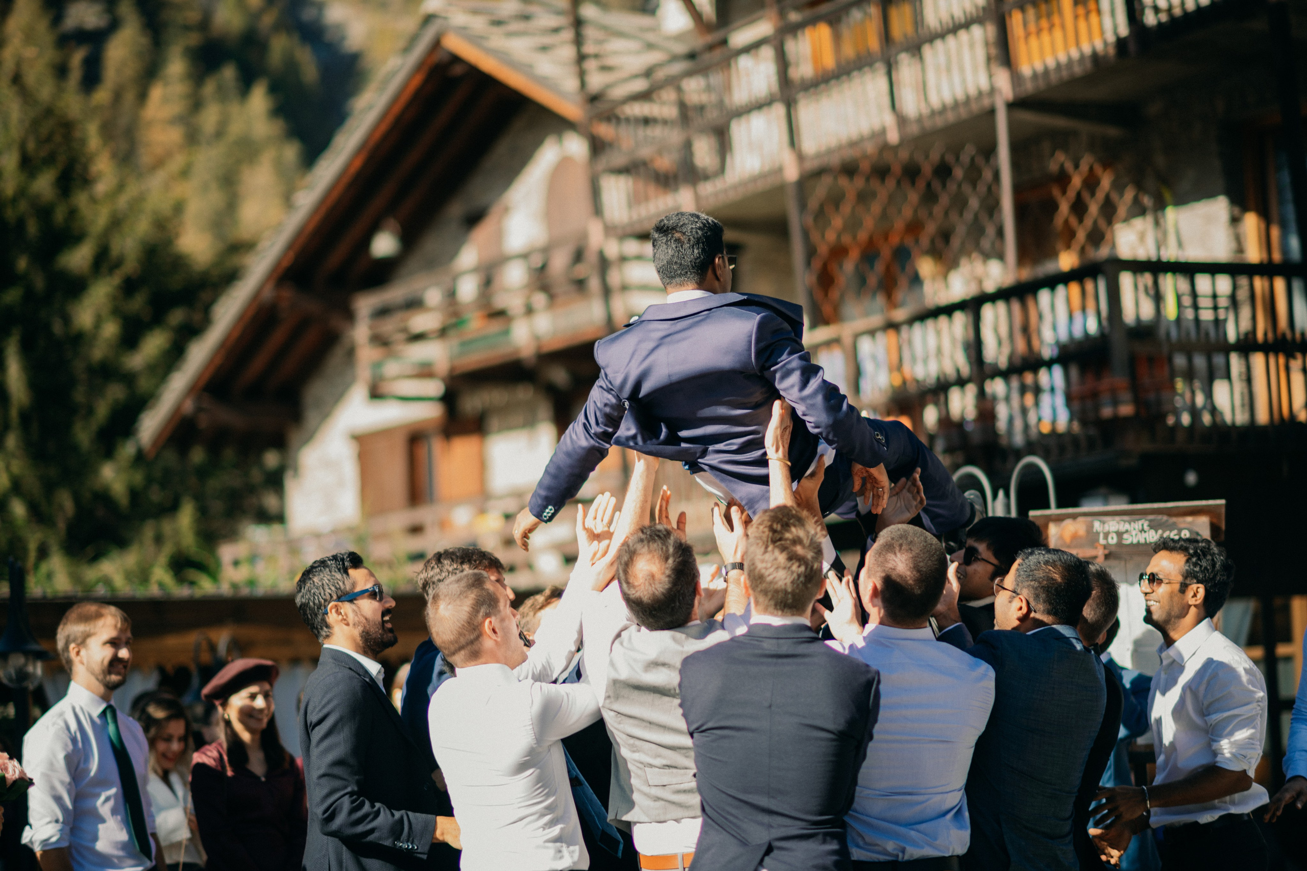 Mountains wedding. Photographer Vasilisa Gordeeva