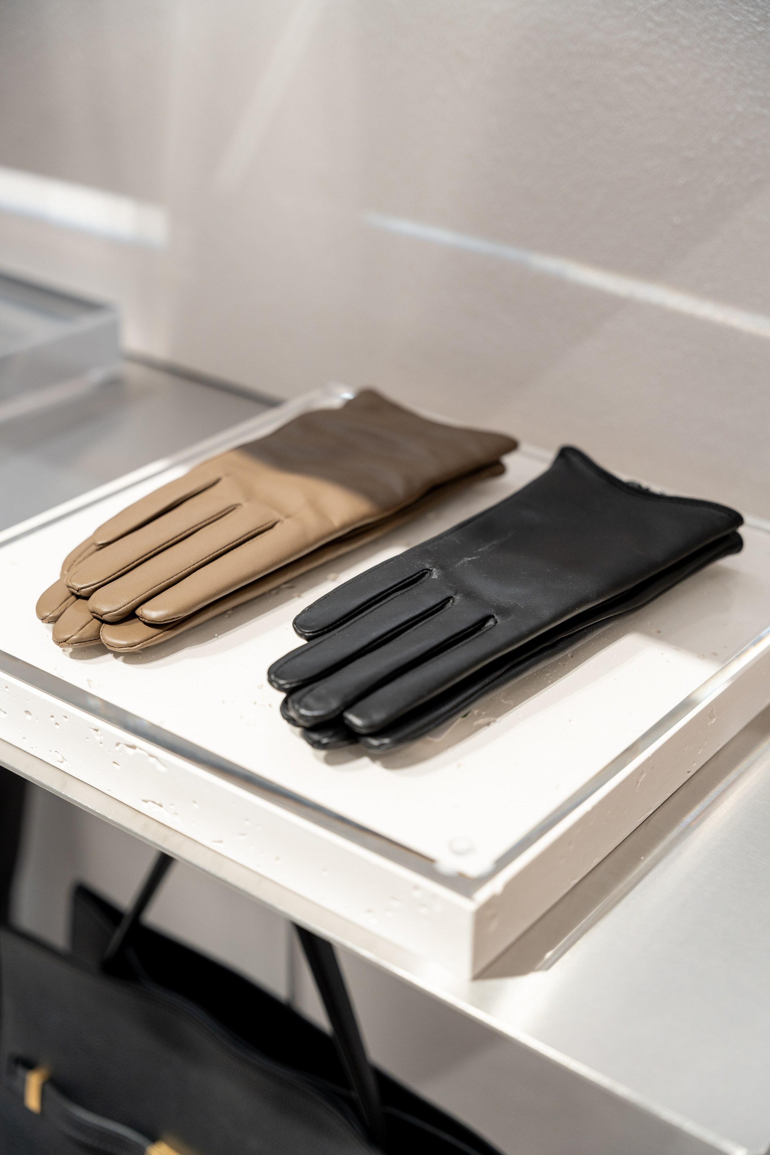 Интерьерная фотосъемка магазина Ekonika в Краснодаре — обувной бренд Профессиональная фотосъемка Ekonika — фирменный магазин в Краснодаре. Шедевры для Вас! Фотограф и Видеограф в Краснодаре Пахиев Руслан