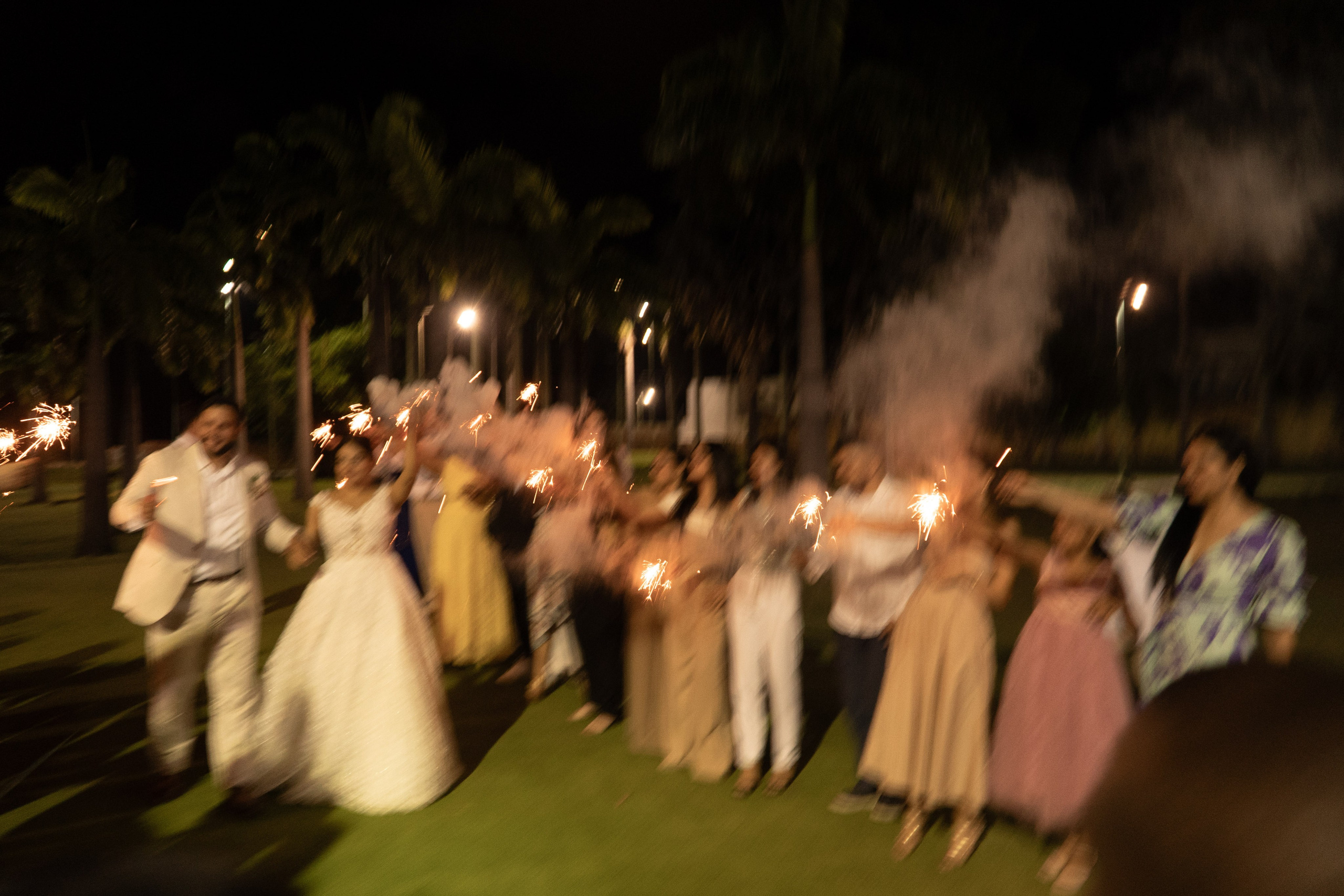 Carola & Gerson. Wedding Photographer in Barcelona and Medellin