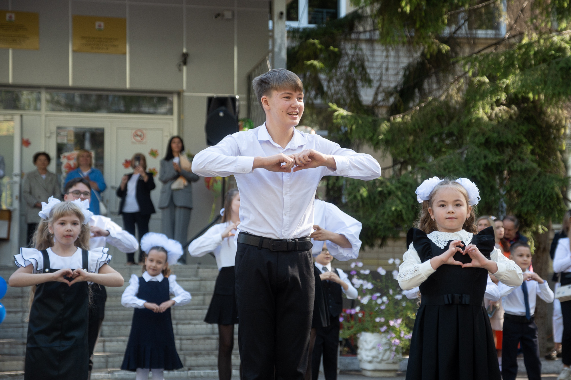 1 сентября в гимназии № 9. Репортажный фотограф в Казани Павел Серпокрылов