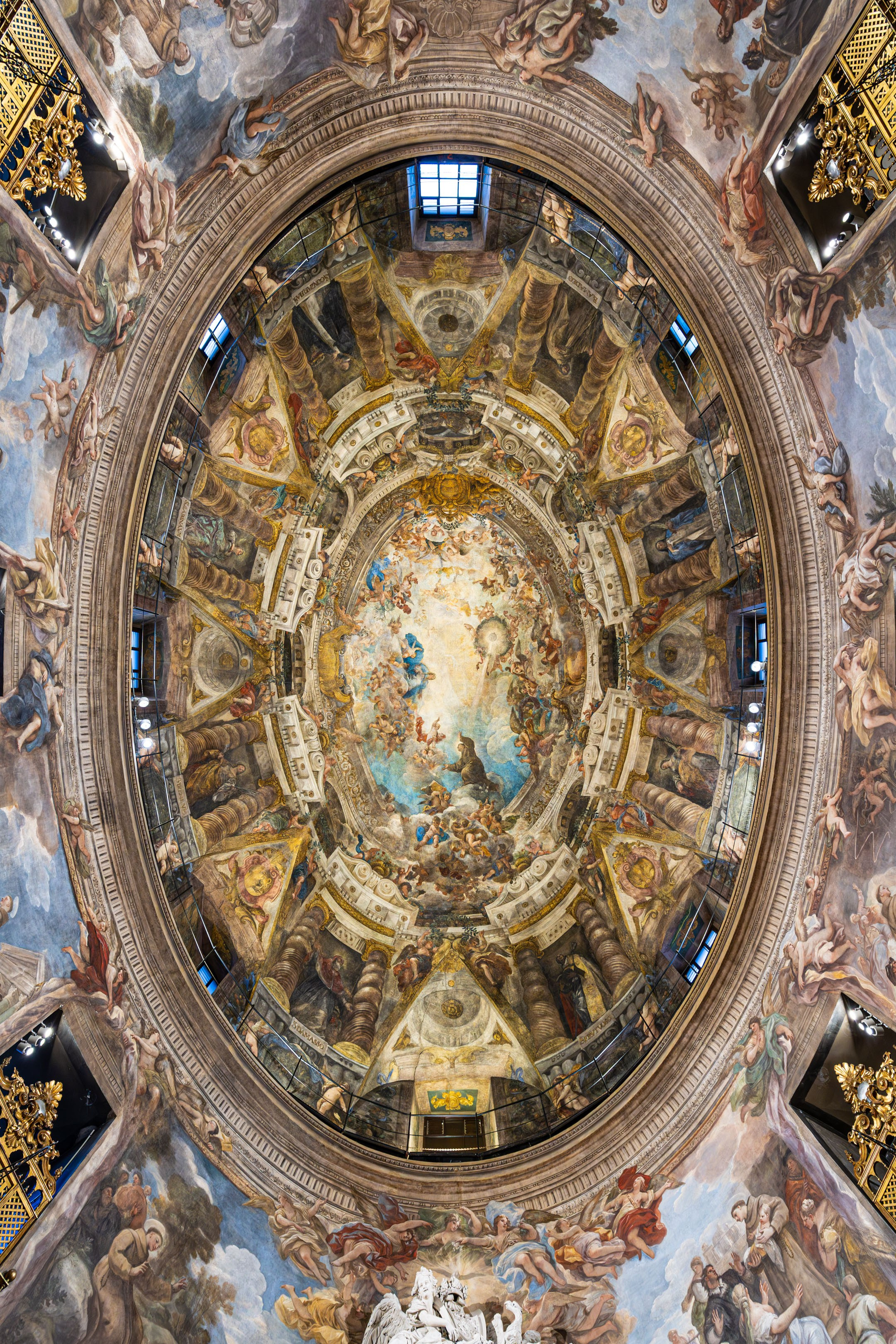 Interiors. Tony Nomadic