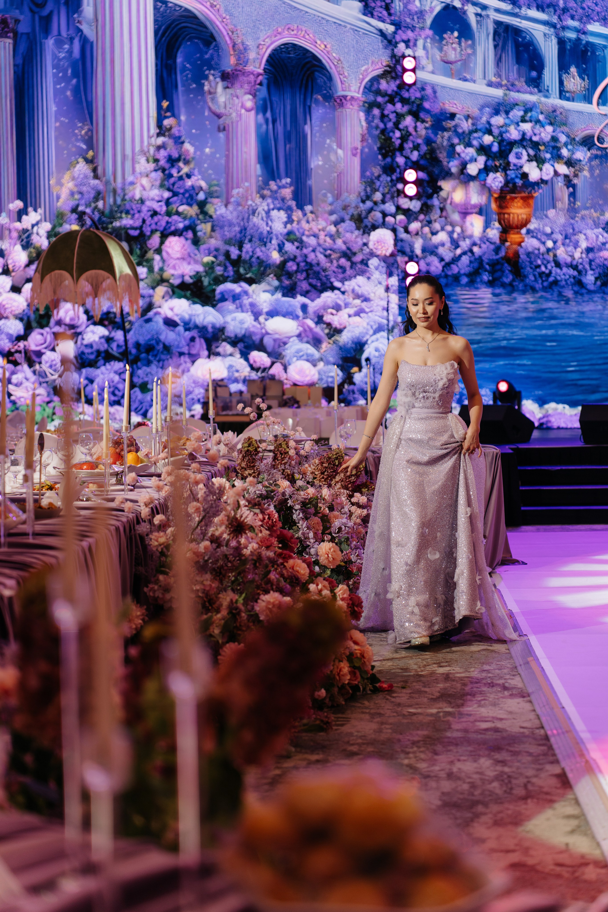 Ay-Dana Uzatu. ___________________________________________________