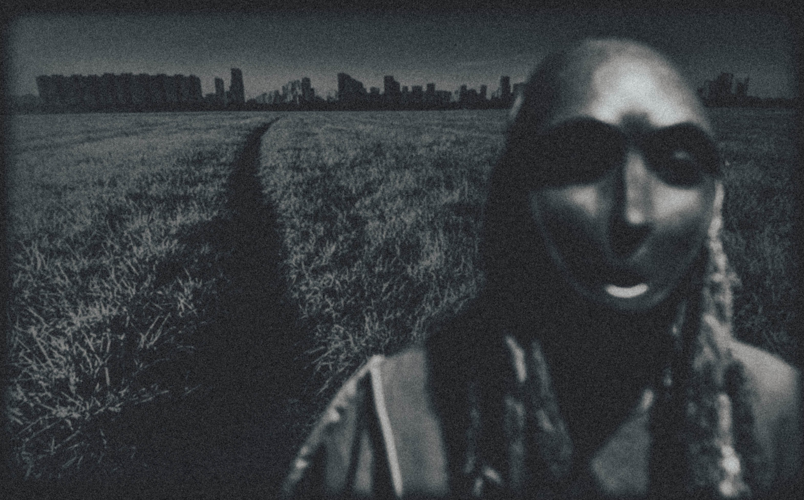 Долгая Дорога и Луна. Metelevphoto