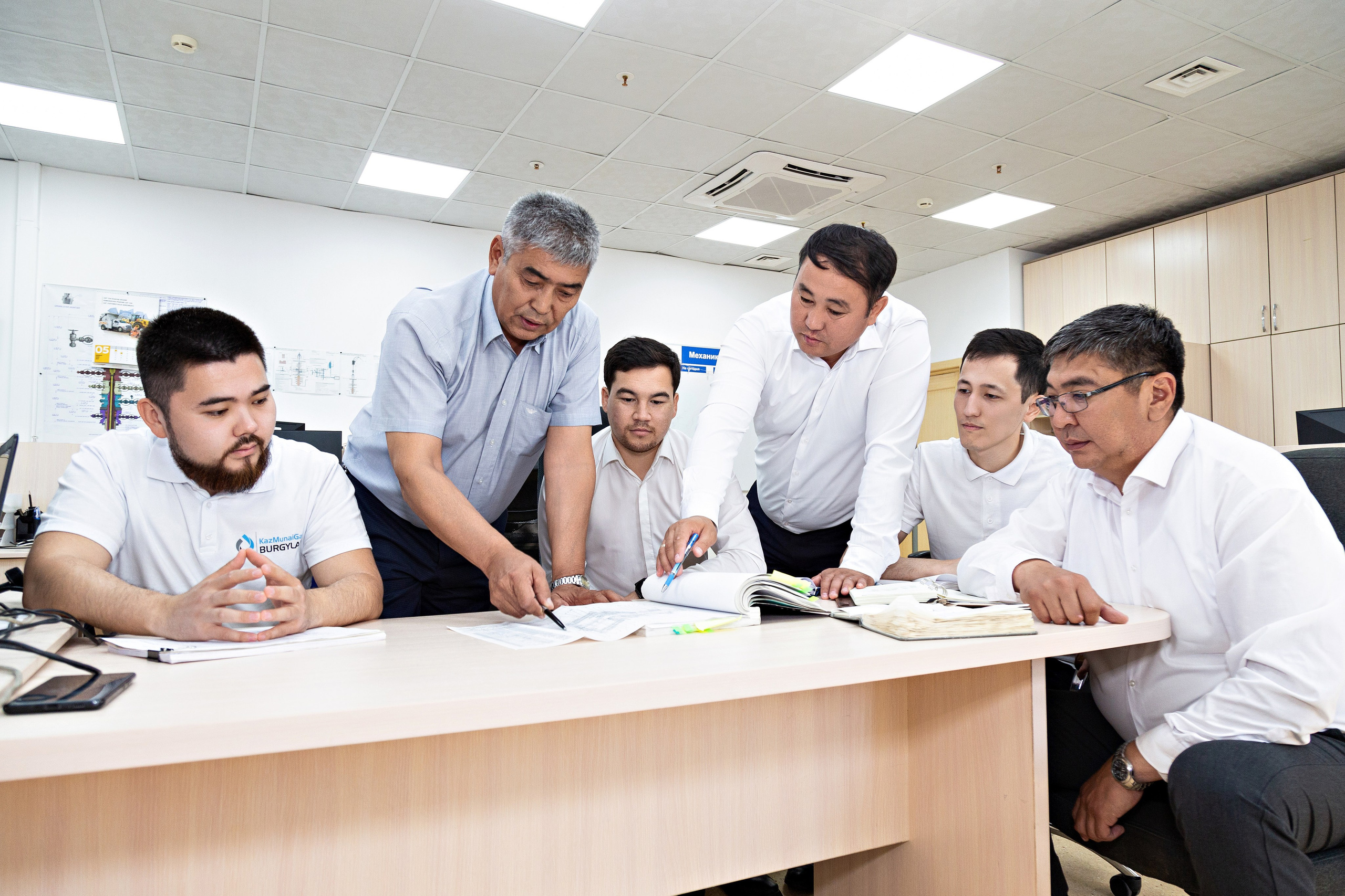 Корпоративная рекламная фотосессия. Фотограф в Атырау Максим Стадниченко