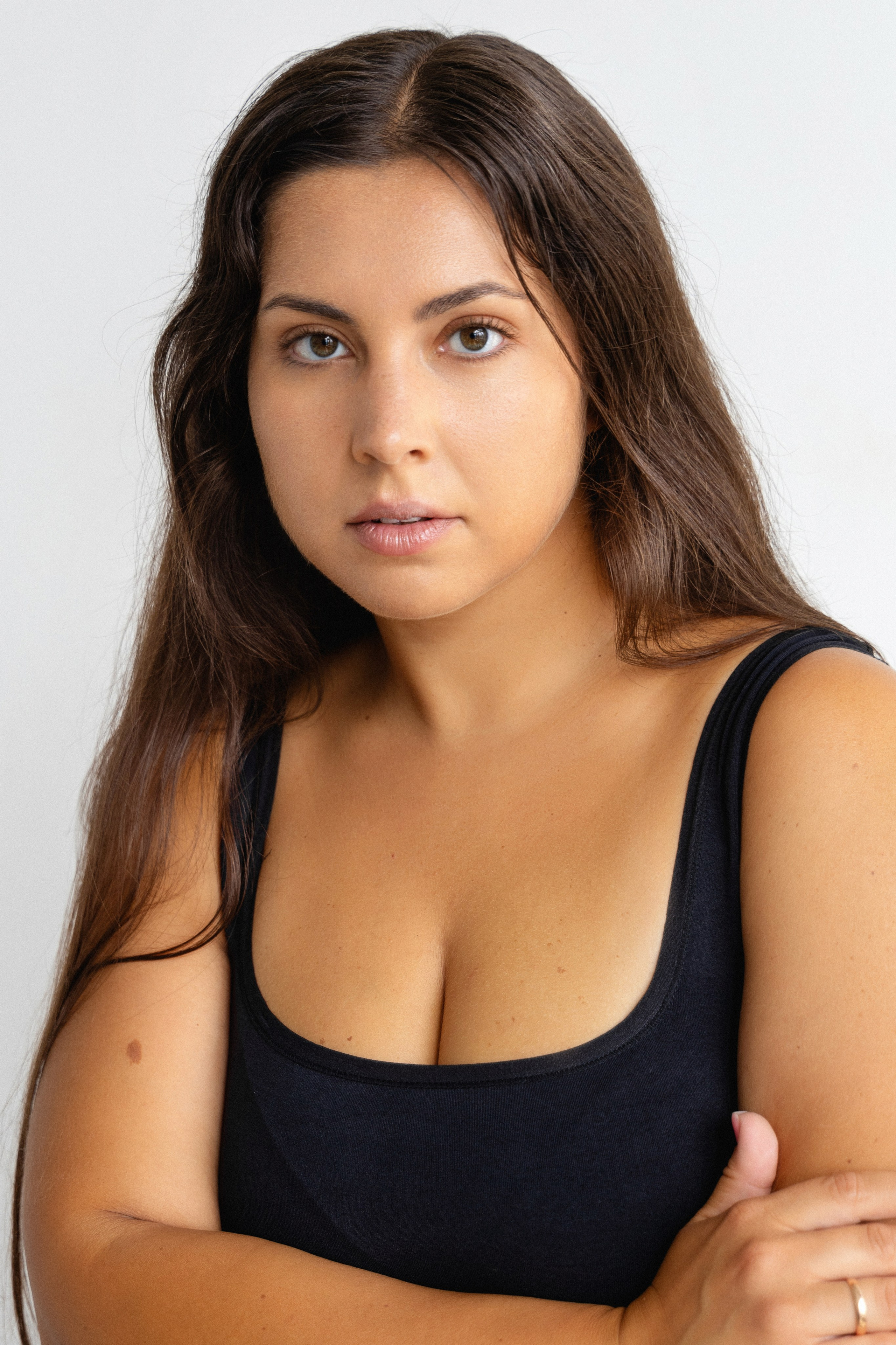 Олеся Ч. Size+. Фото и видео продакшн в Москве — съемка для брендов и маркетплейсов