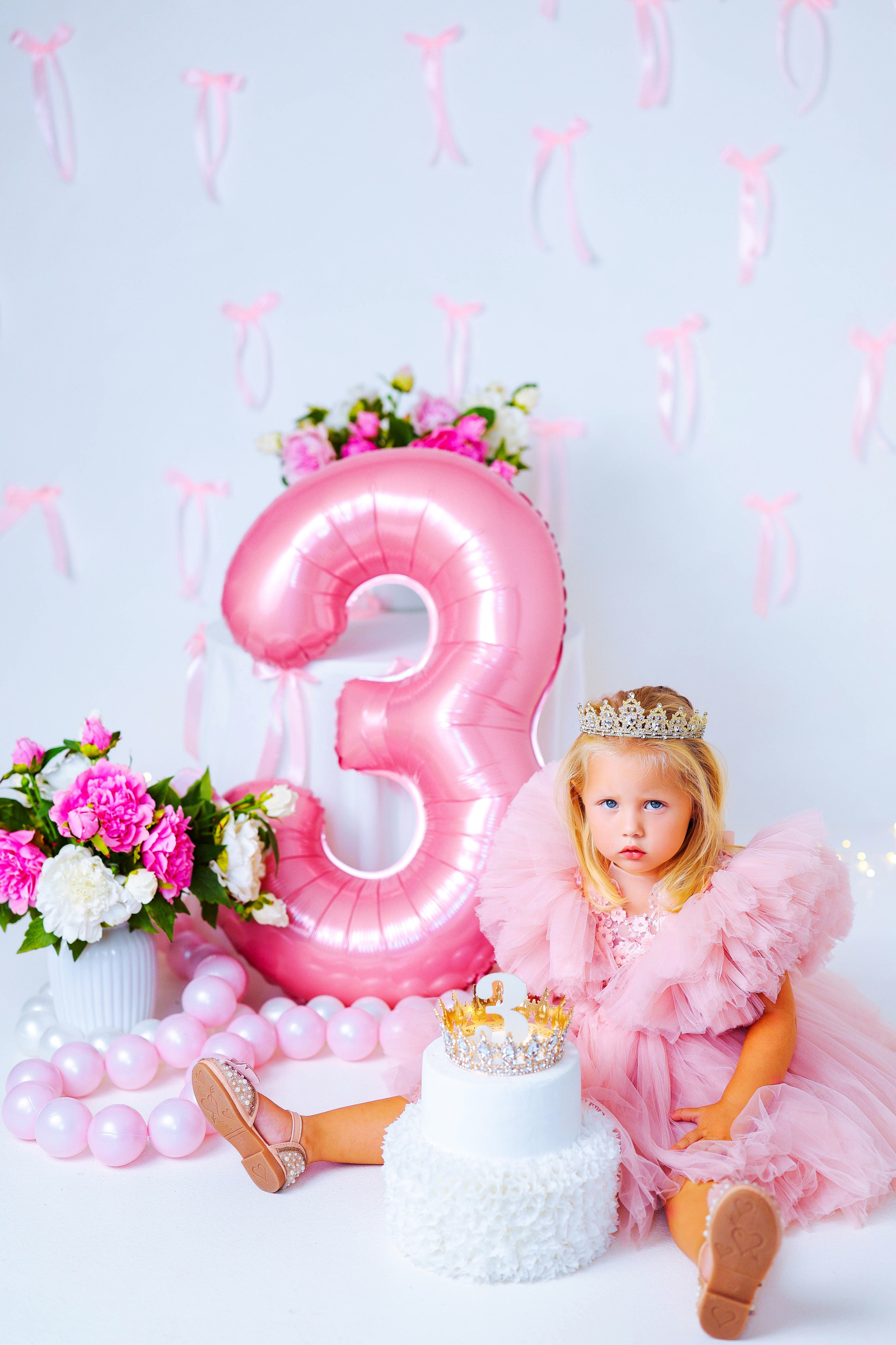 Малышки Антураж