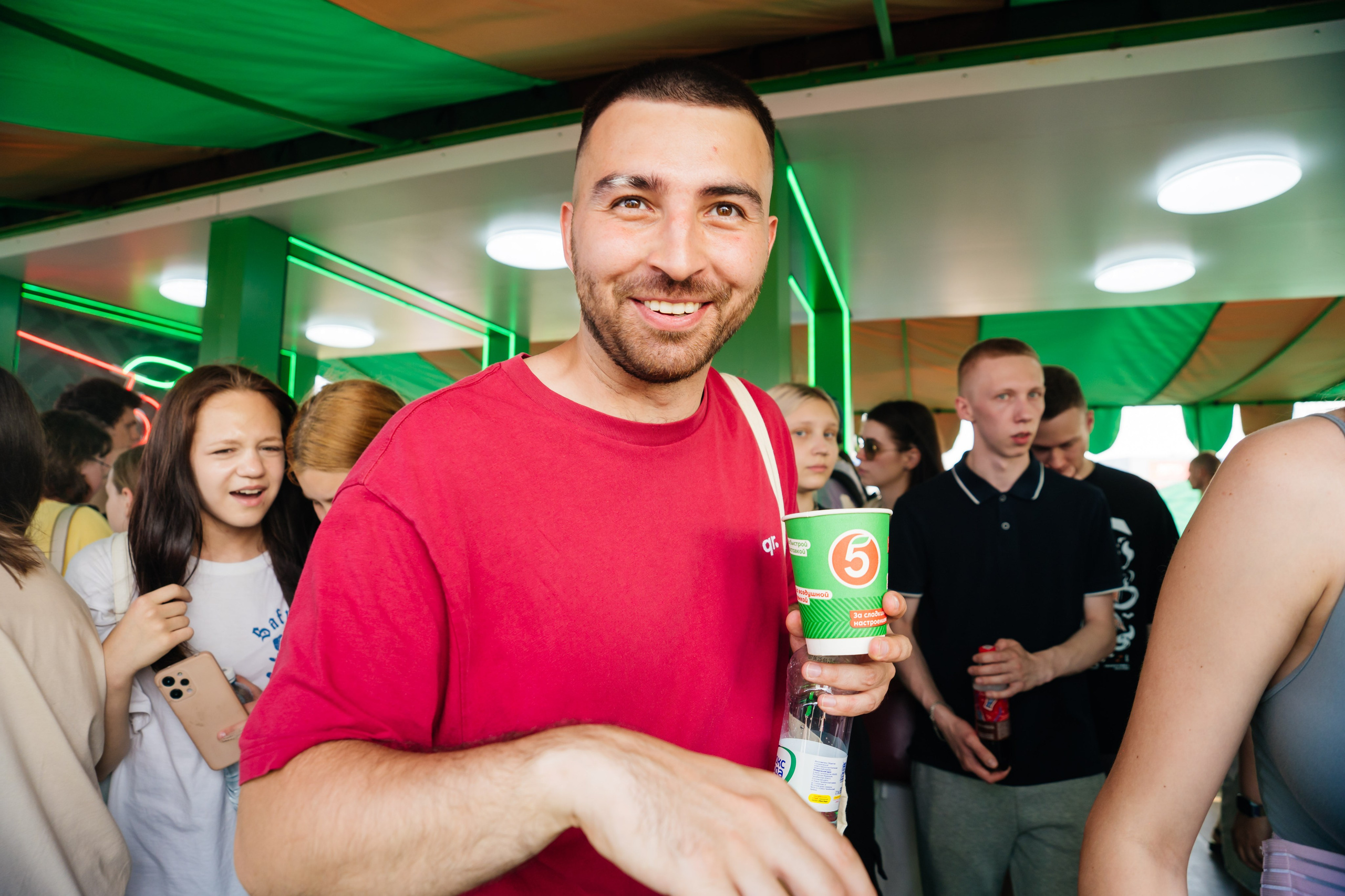 Пятерочка на VK фесте. Видеограф и Фотограф в Челябинске Ксения и Владимир Рюмины