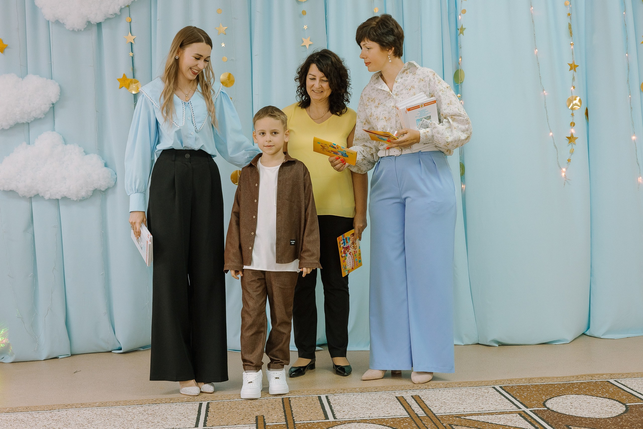 Выпускной в ДС -29. Выпускные альбомы Натальи Бутко: Новороссийск, Анапа, Геленджик