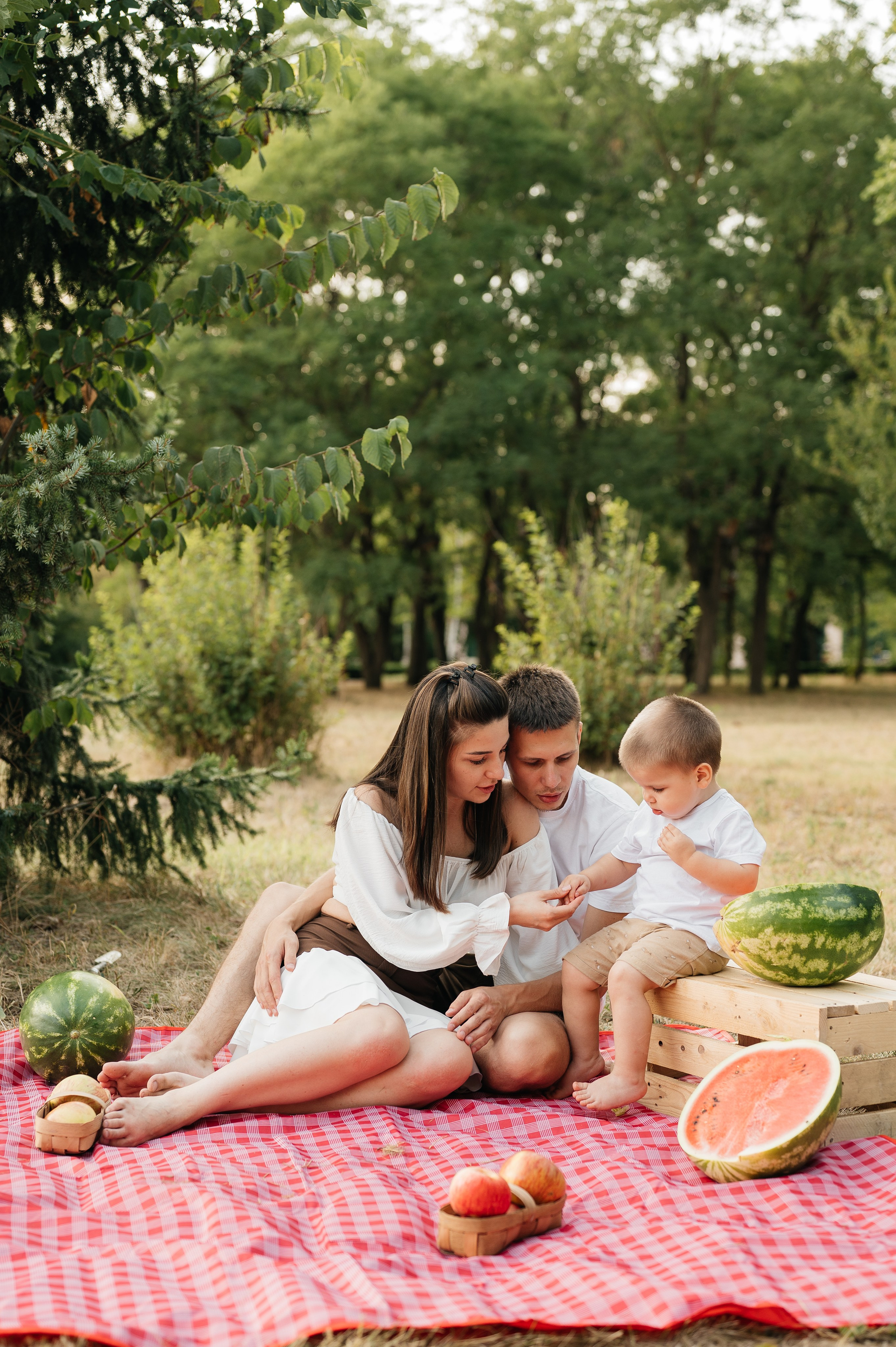 Летняя семейная фотосессия в парке. Свадебный и семейный фотограф в Краснодаре Алина Мельник