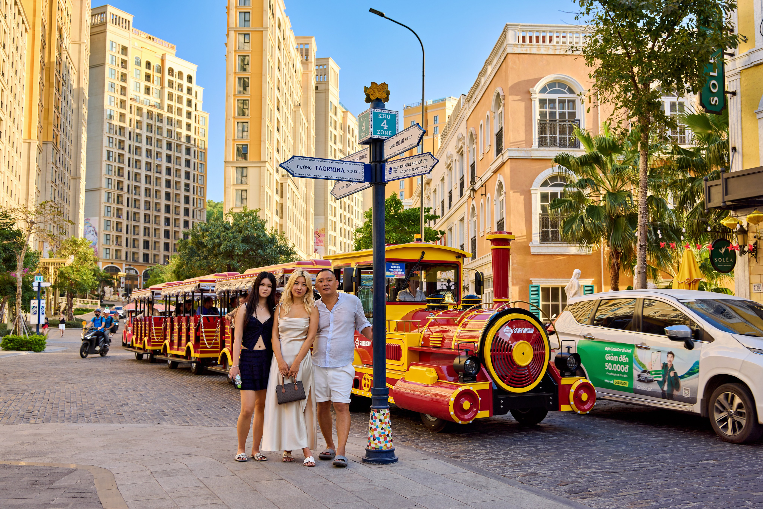 Family Photoshoot in Sunset Town