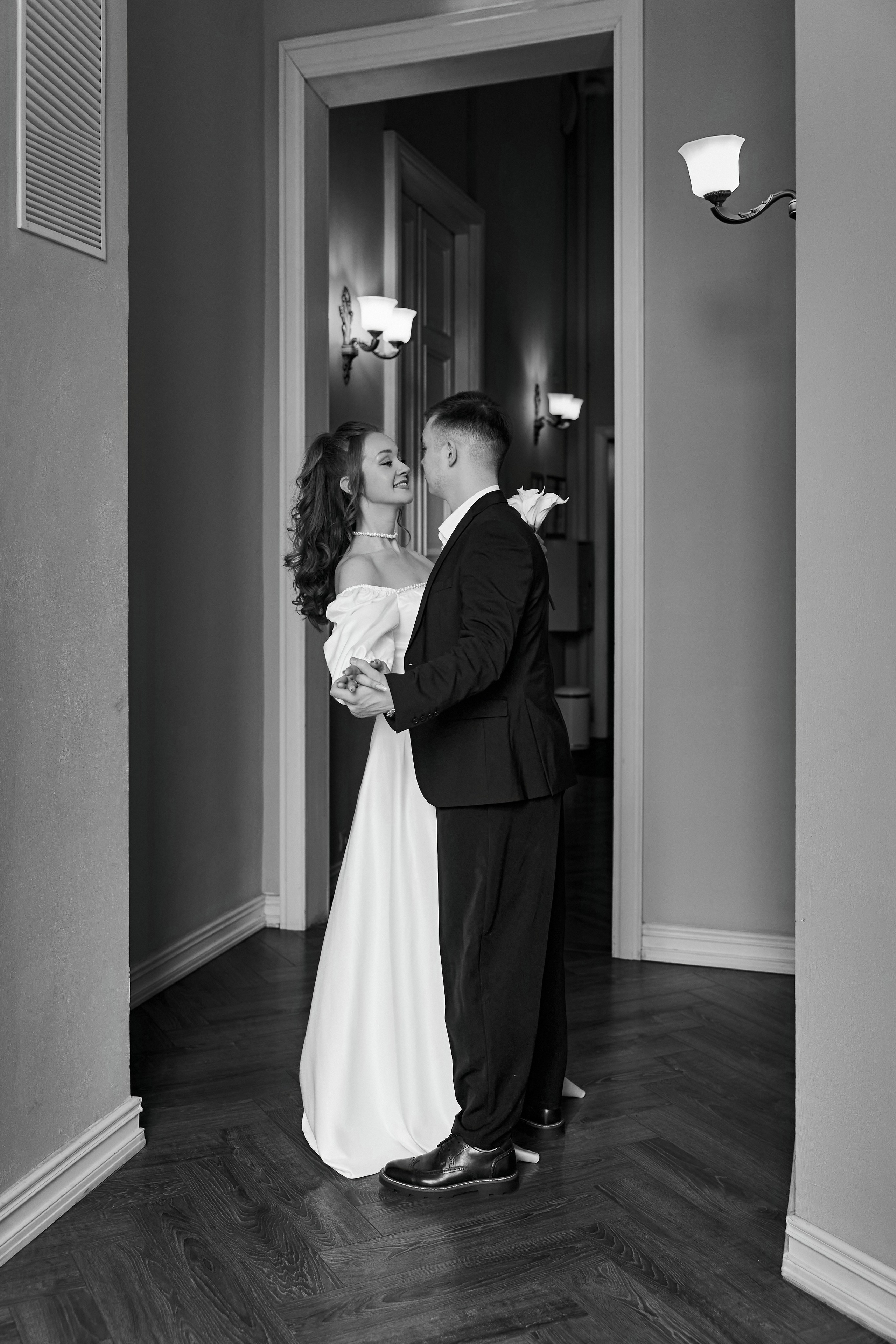 Свадебная фотосессия в гостинице и в студии