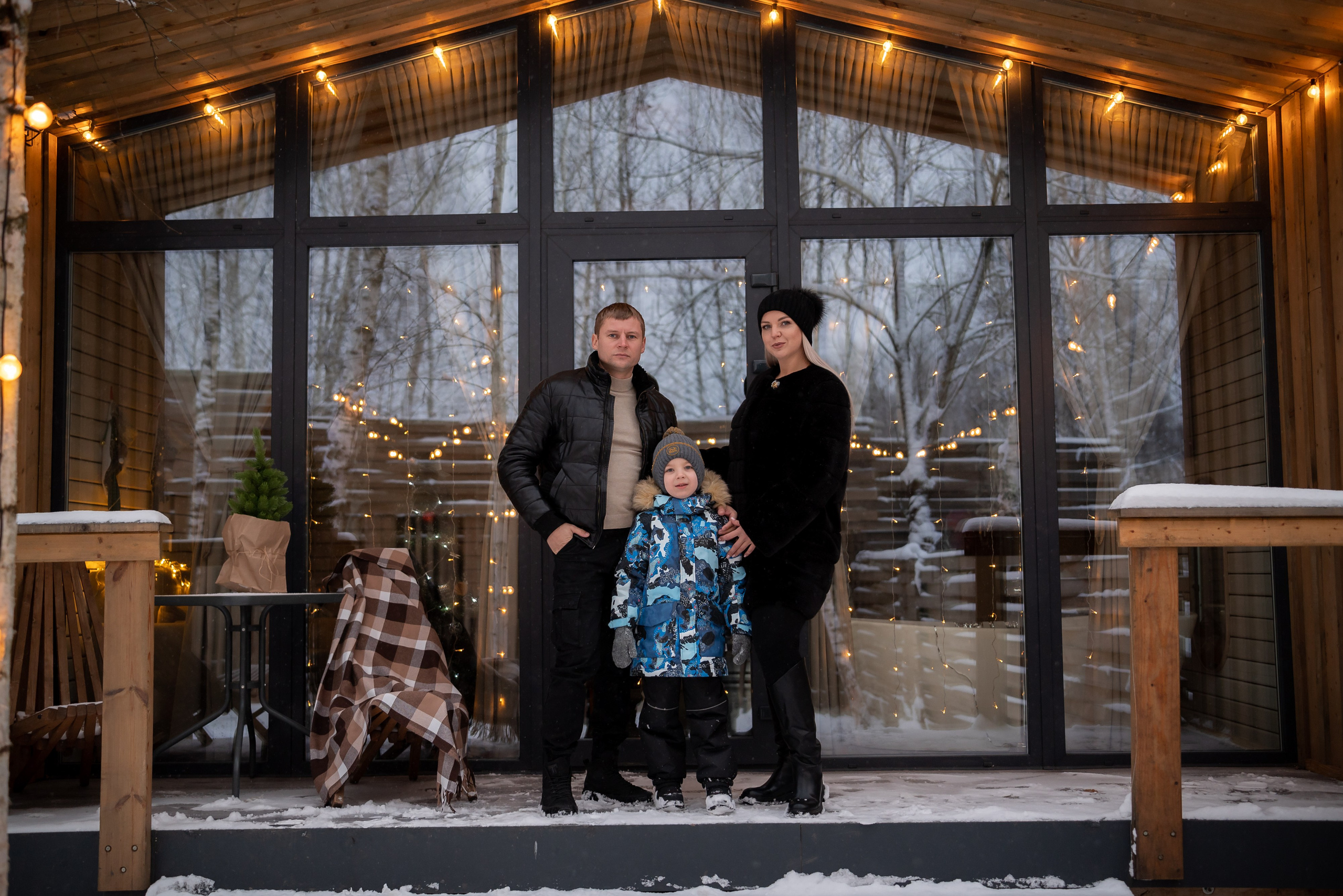 Мария с семьёй в глэмпинге Ильино. Портретный, семейный, свадебный фотограф. Бизнес, контент съёмка. Тула