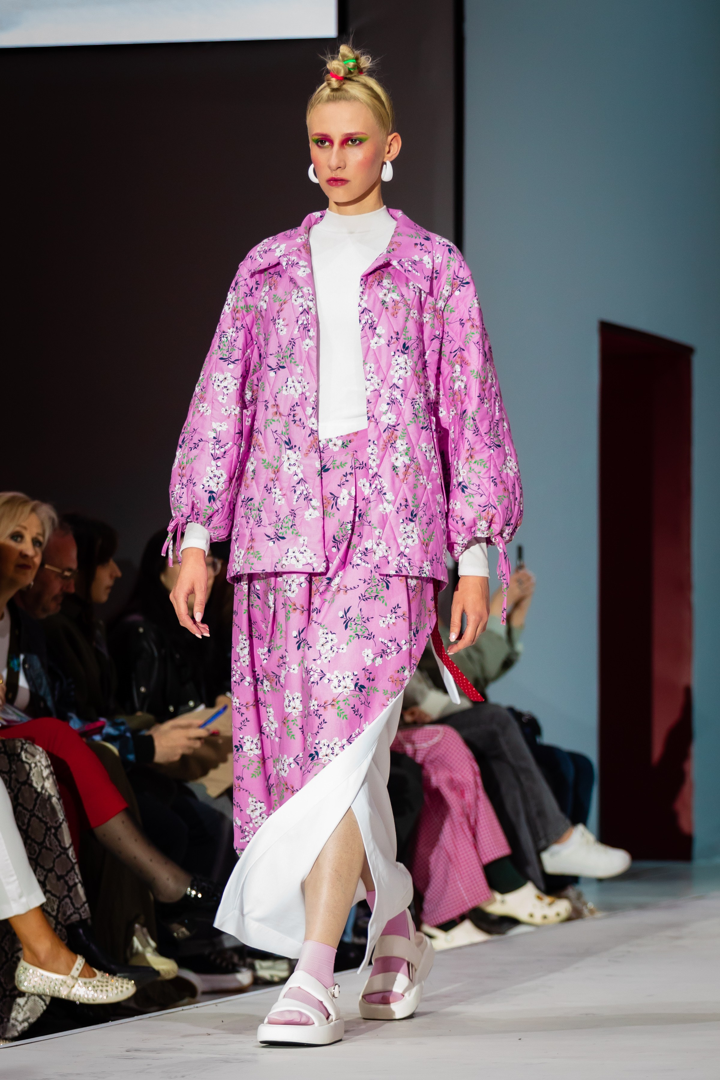 Фото с показа NOVIKOVA DSN и Шуйские ситцы MFW 29.08.25. Фотосессии и репортаж — Фотограф в Москве — Рина Серёгина