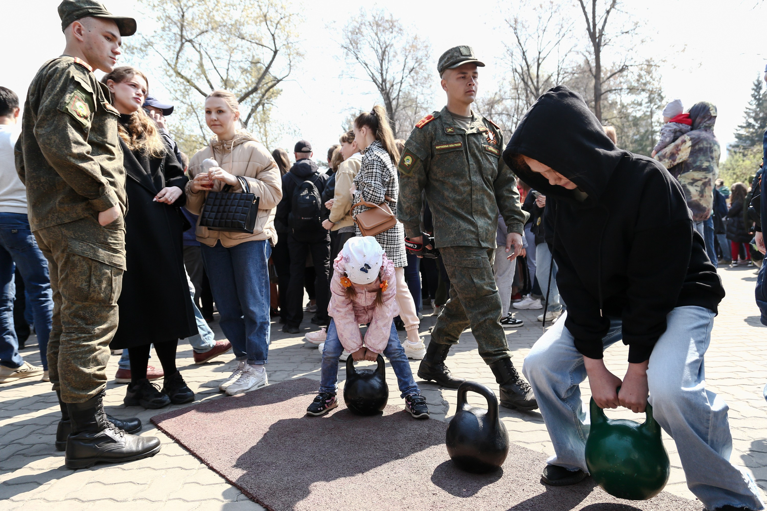 Фотосъёмка городского события. Портретный и репортажный фотограф. Мыльников Илья